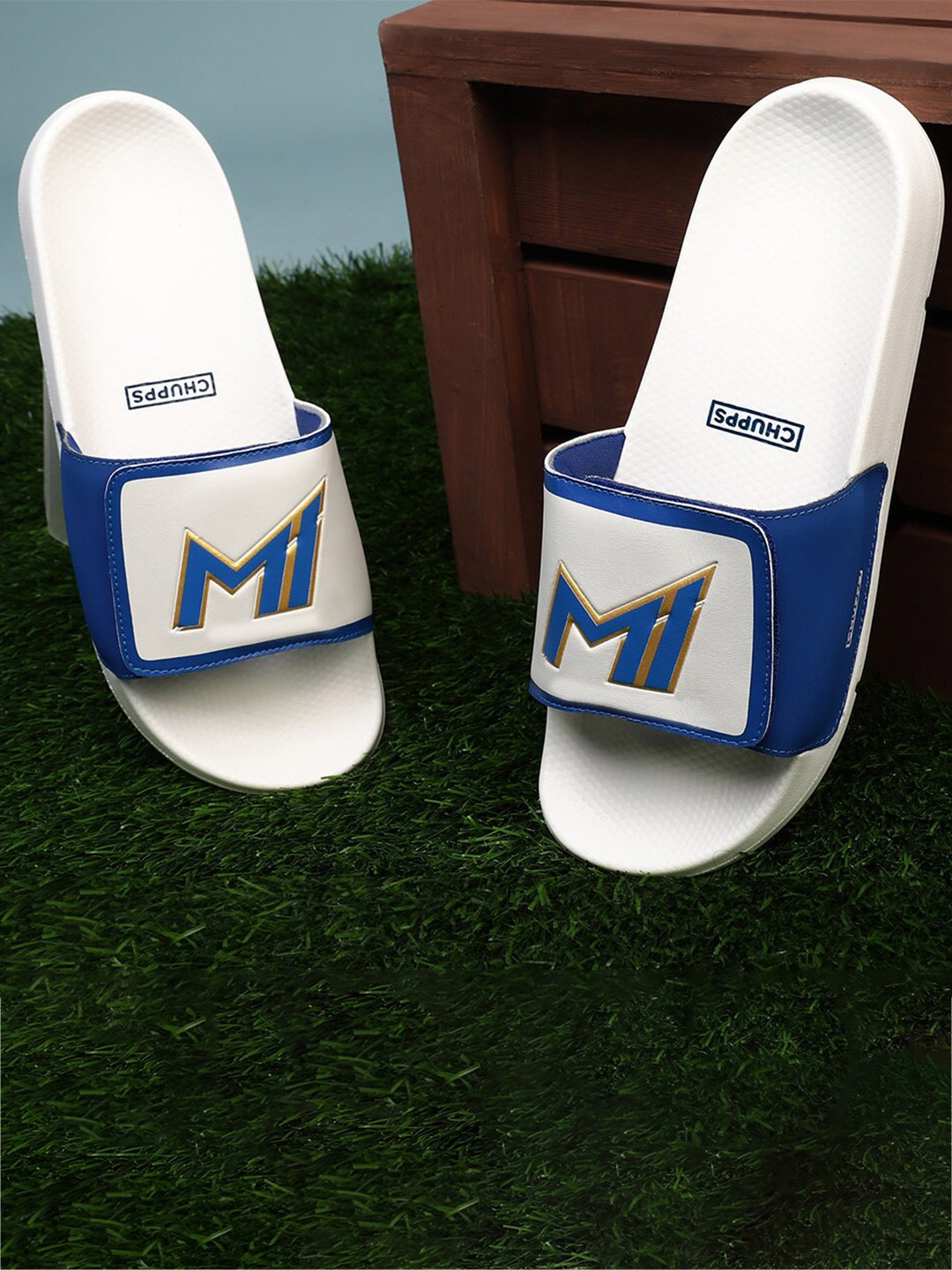 

CHUPPS Men Official Mumbai Indians Velcro MI Printed Sliders, White