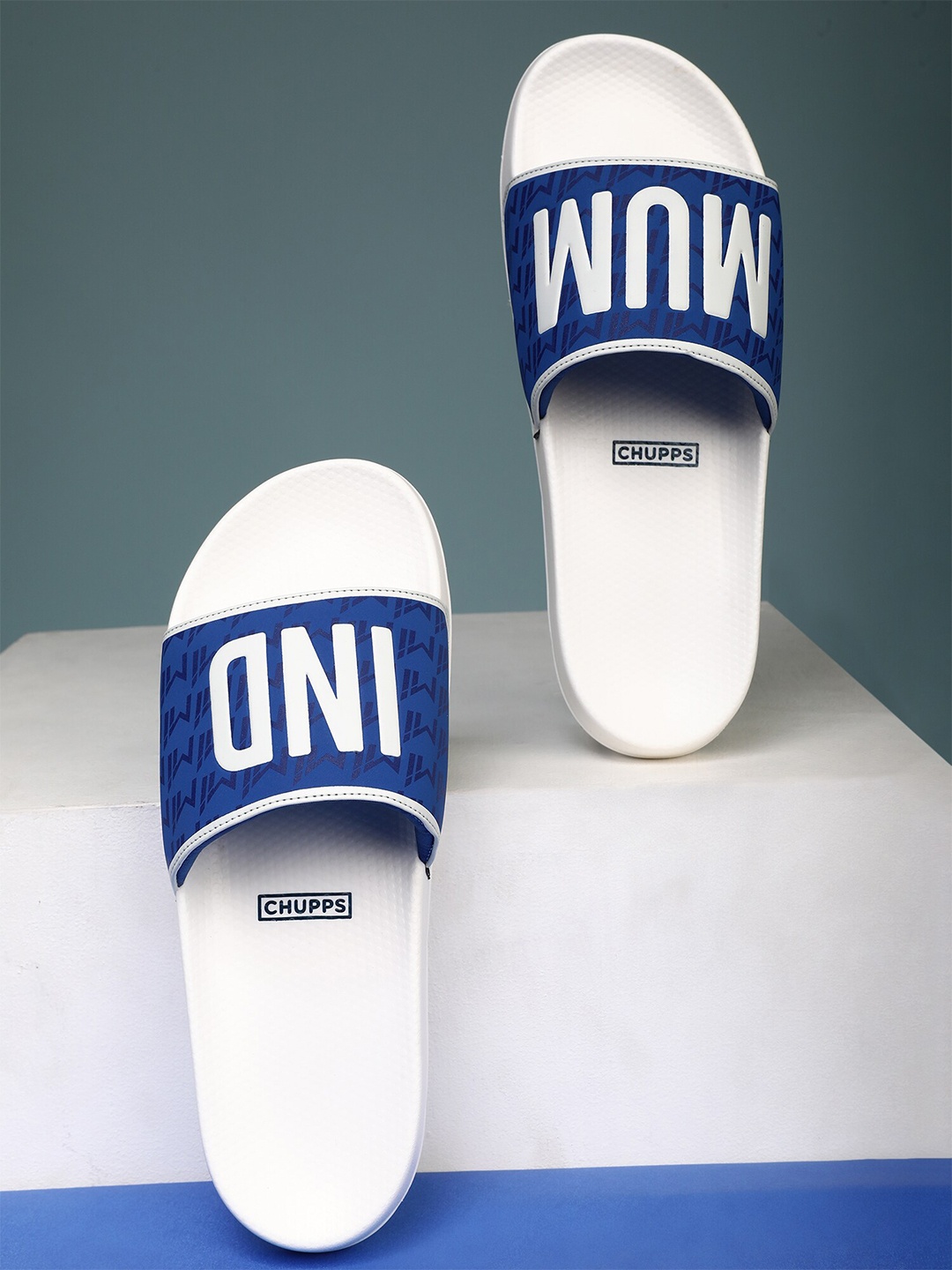 

CHUPPS Unisex Women's Official Mumbai Indians Printed Sliders, White