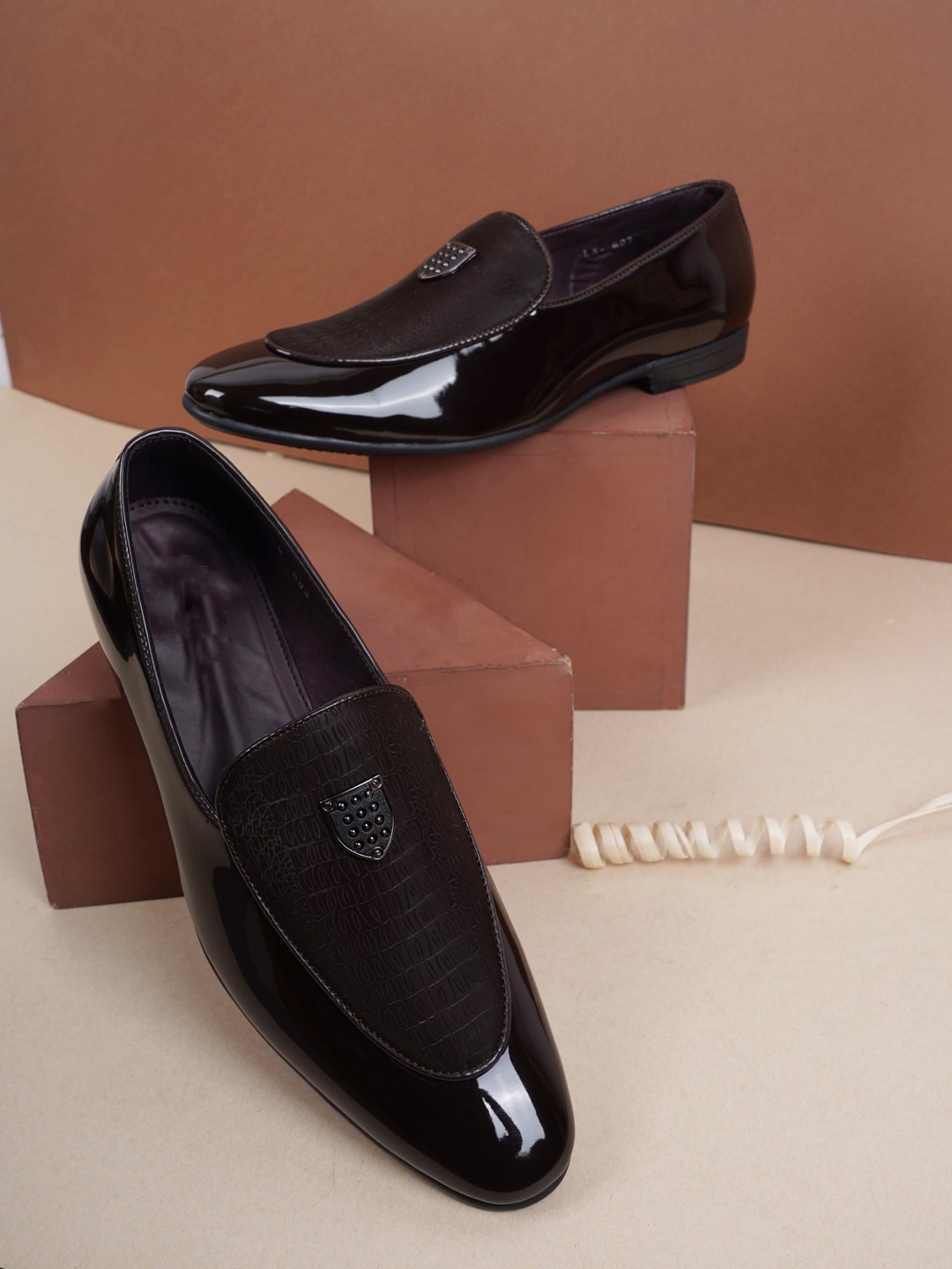 

Style Shoes Men Textured Formal Slip On Shoes, Brown