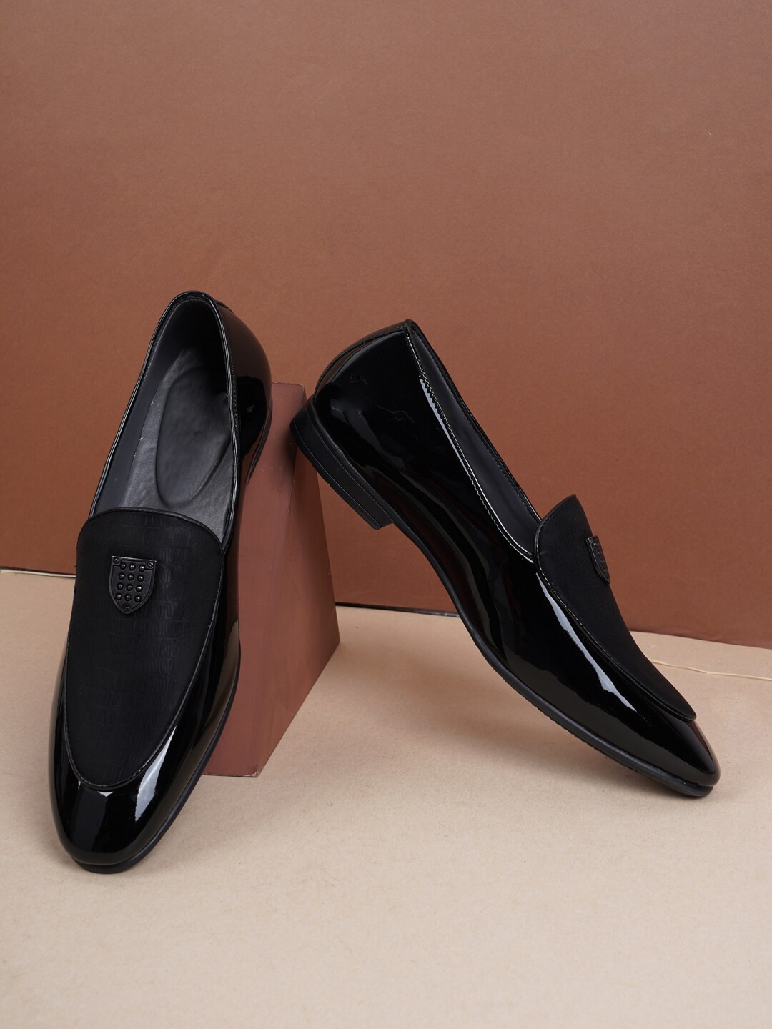 

Style Shoes Men Textured Formal Slip On Shoes, Black