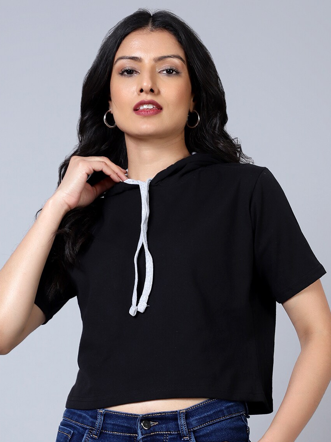 

DIAZ Hooded Neck Cotton Crop T-shirt, Black
