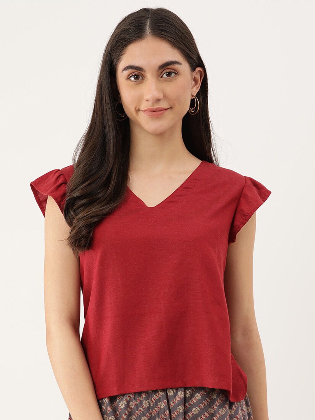

Lokatita V-Neck Linen Cap Sleeves Regular Top, Maroon