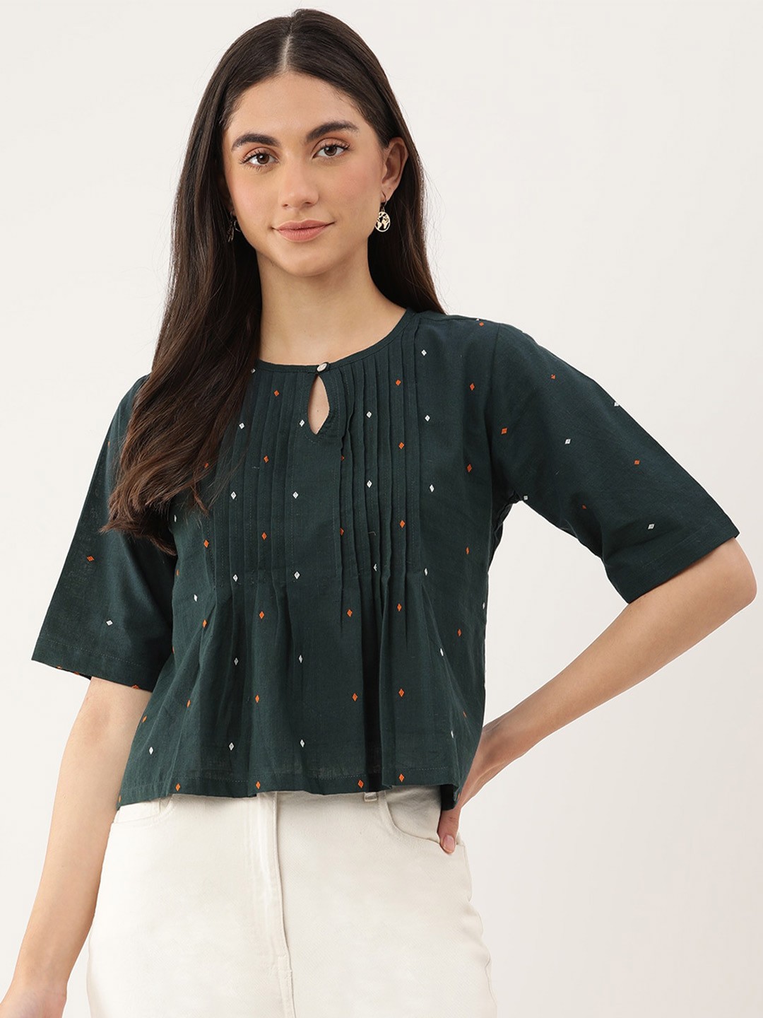 

Lokatita Geometric Printed Keyhole Neck Pure Cotton Top, Green