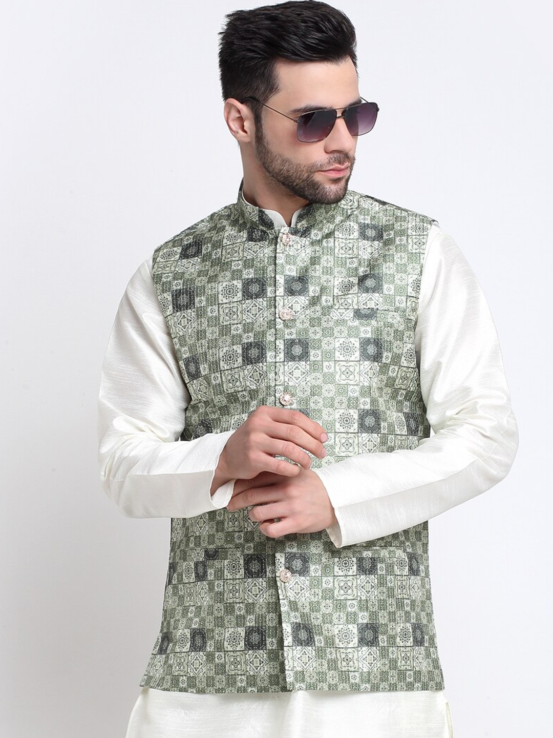 

KRAFT INDIA Mandarin Collar Kurta with Churidar With Printed Nehru Jacket, Cream