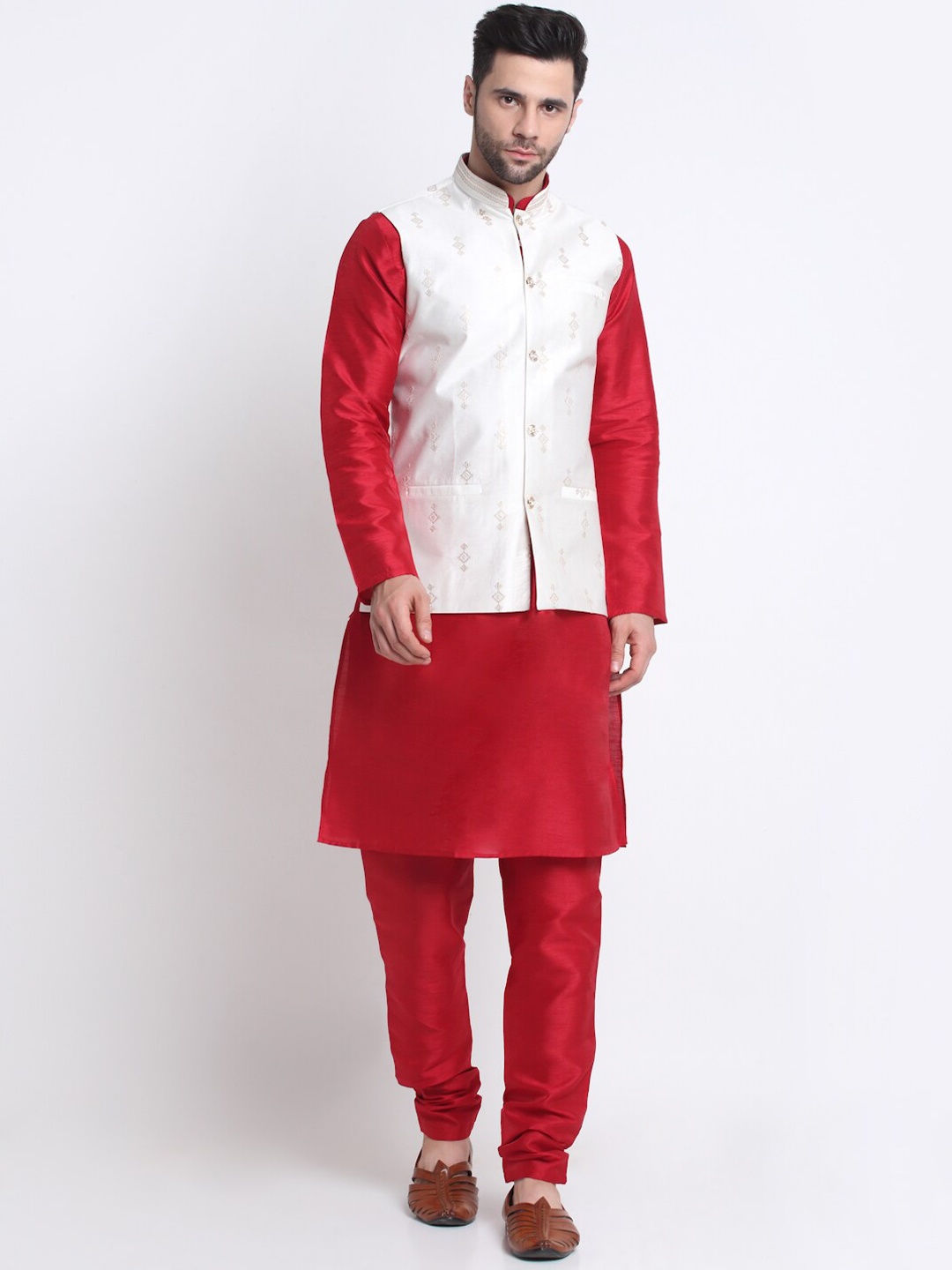 

KRAFT INDIA Mandarin Collar Kurta with Churidar With Self Design Nehru Jacket, Maroon