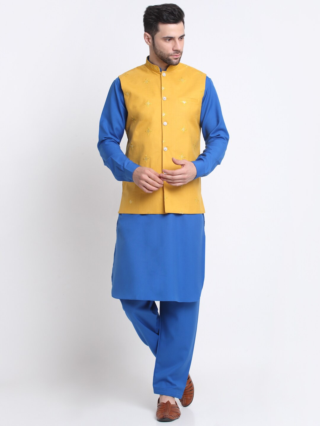 

KRAFT INDIA Mandarin Collar Pathani Kurta with Pyjamas & Nehru Jacket, Blue
