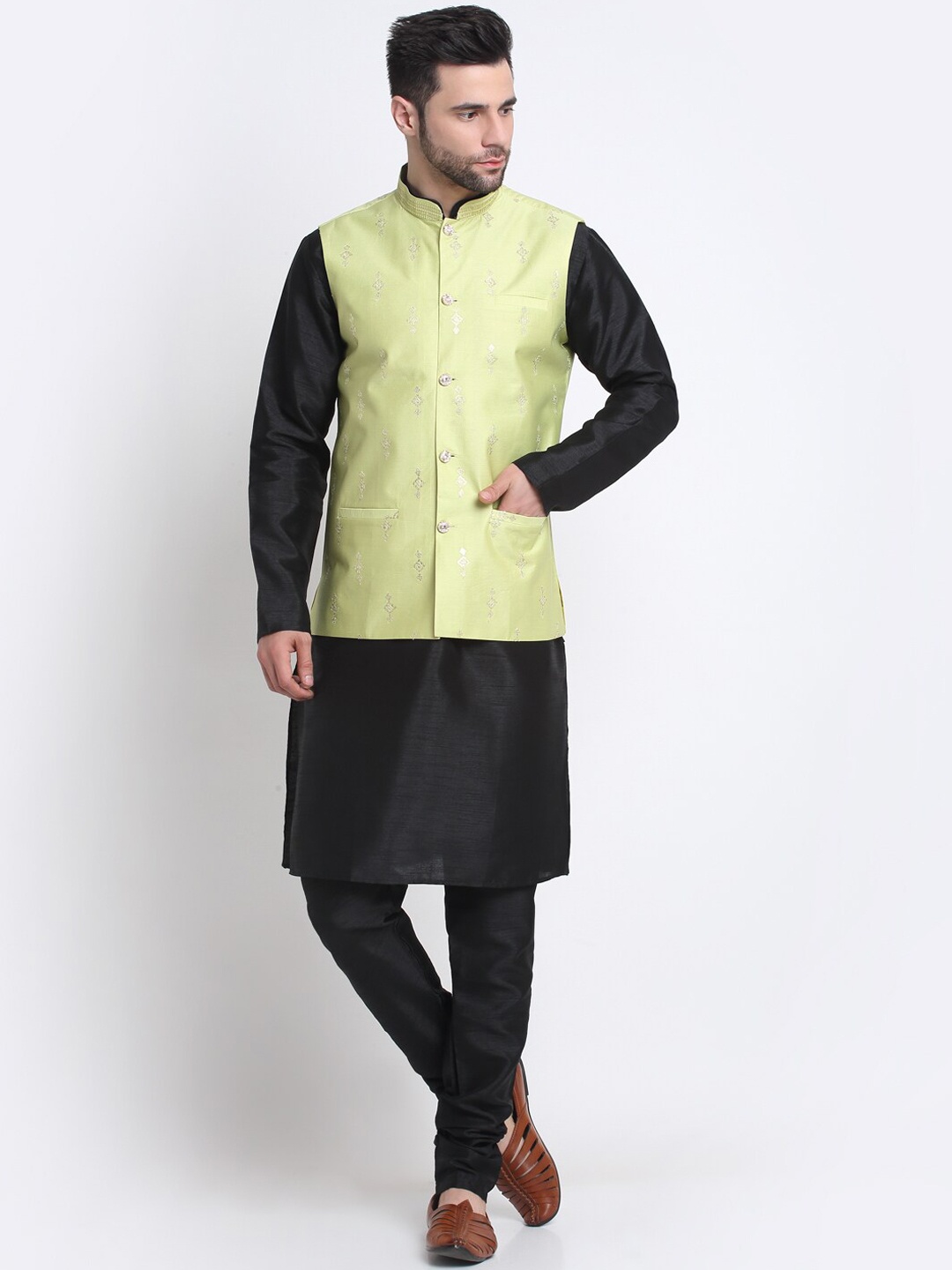 

KRAFT INDIA Mandarin Collar Kurta with Churidar & Nehru Jacket, Black