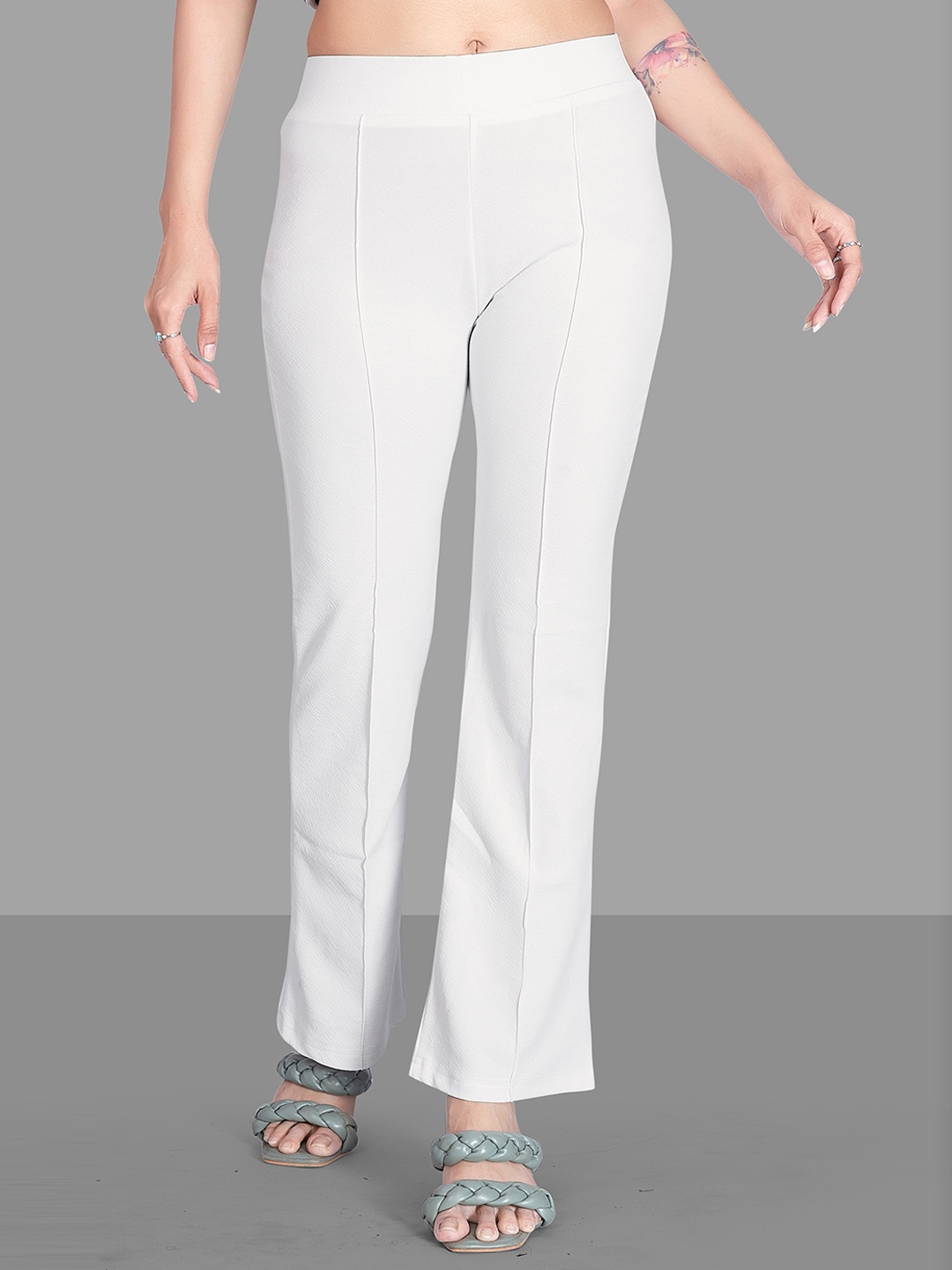 

Wuxi Women Relaxed Straight Leg High-Rise Easy Wash Parallel Trousers, White