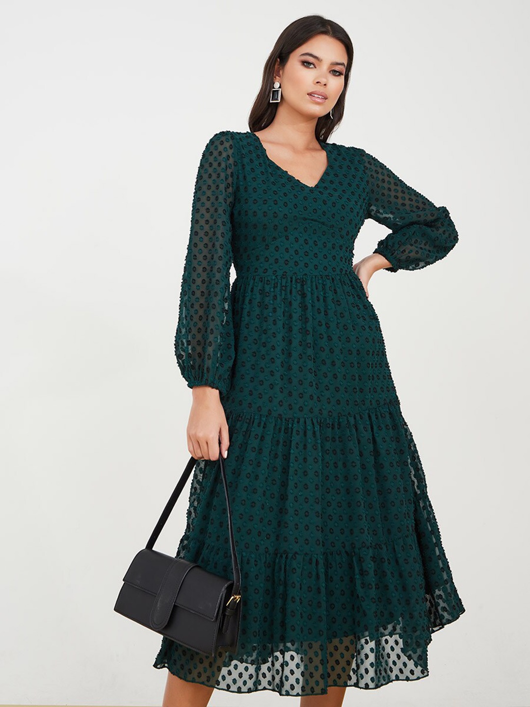 

Styli V Neck Dobby Woven Tiered Midi Dress, Green