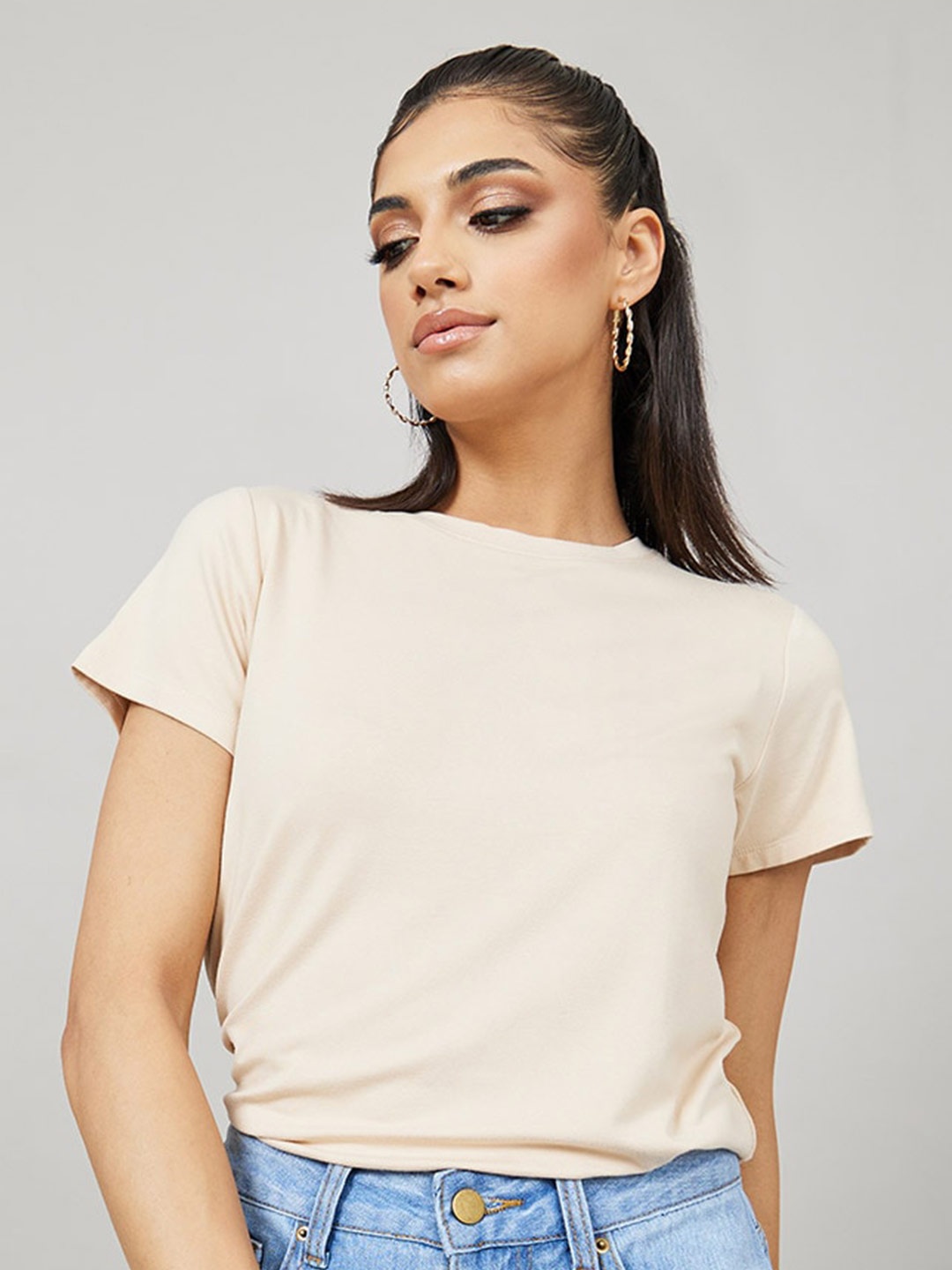 

Styli Round Neck Short Sleeves T-shirt, Beige