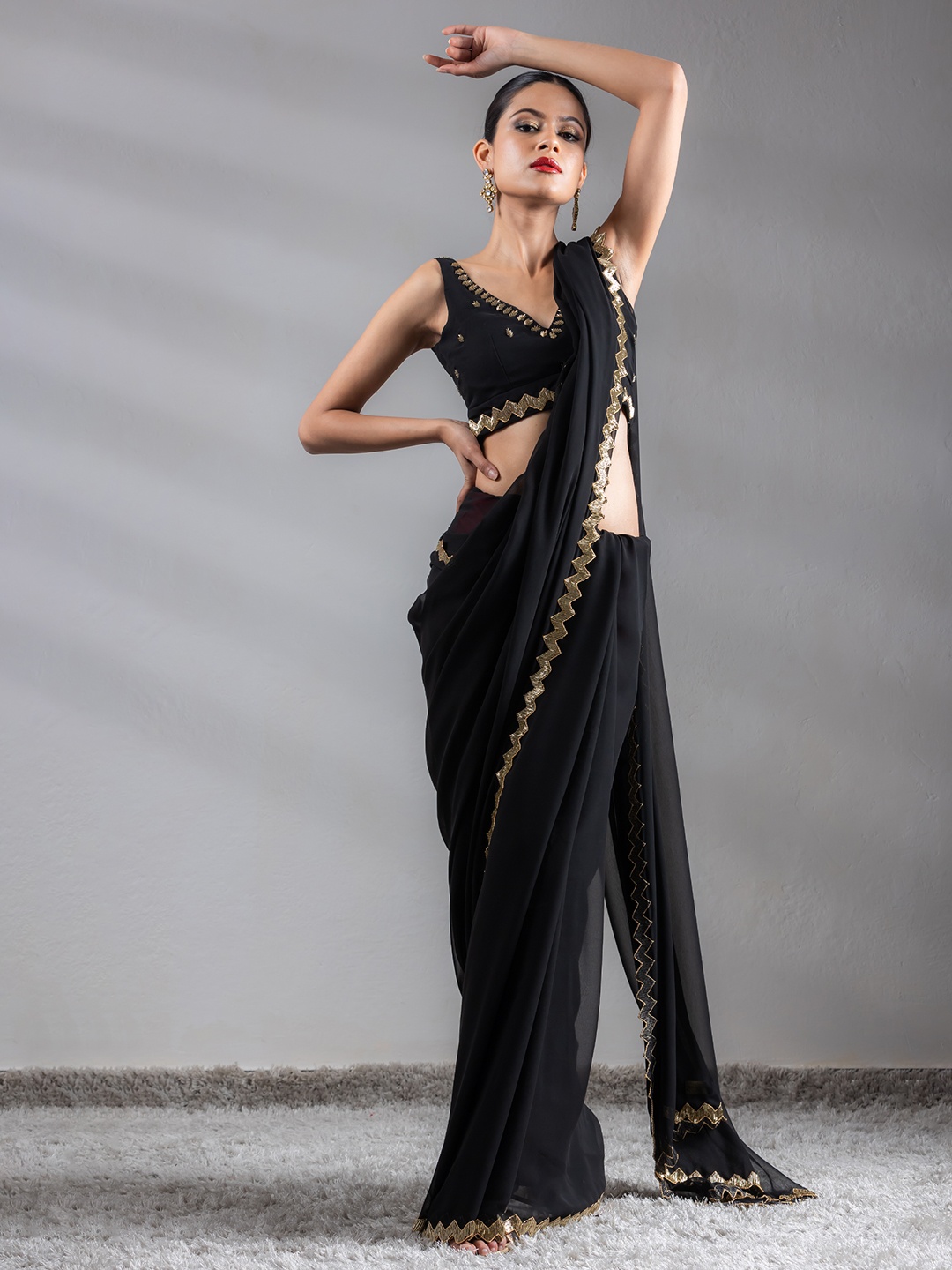 

Swtantra Sequined Pure Georgette Saree, Black