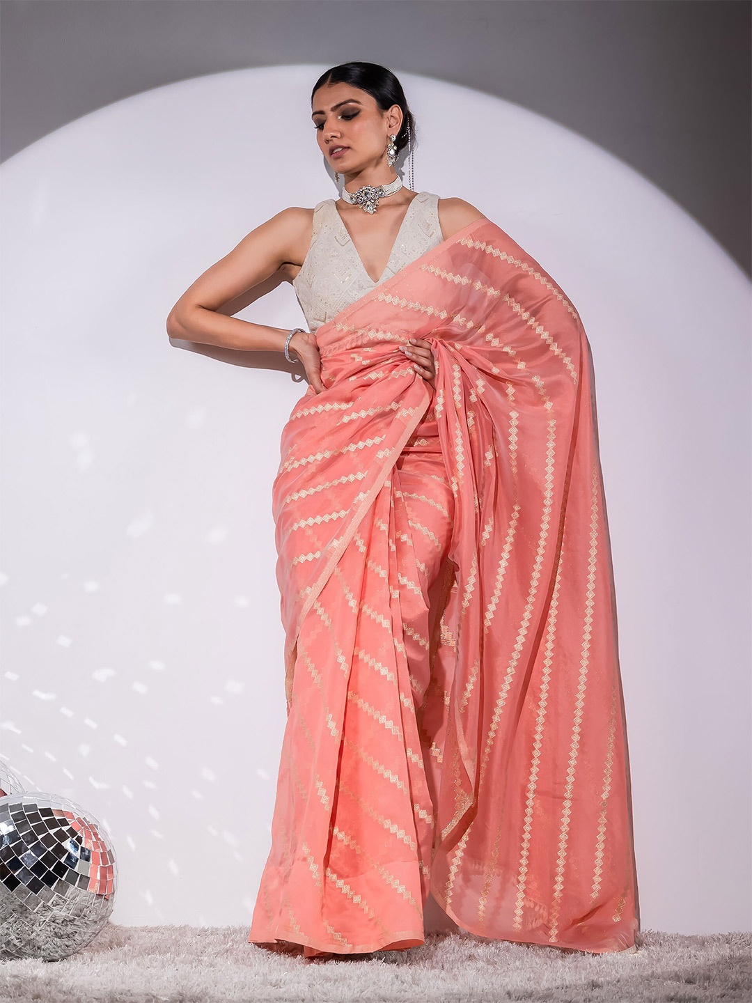 

Swtantra Geometric Woven Design Organza Saree, Pink