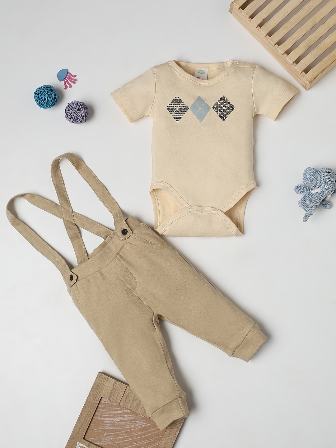 

Fancy Fluff Infant Boys Pure Cotton Top With Trousers & Suspenders, Cream