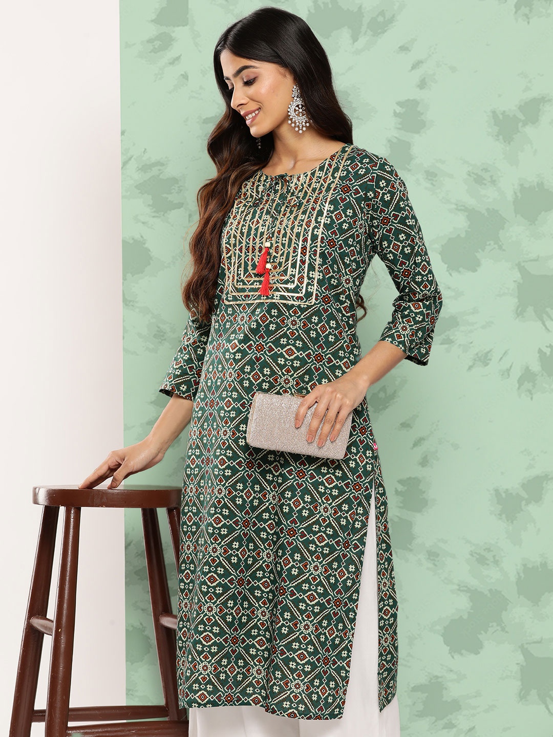 

Varanga Women Ethnic Motifs Printed Gotta Patti Indie Prints Kurta, Green
