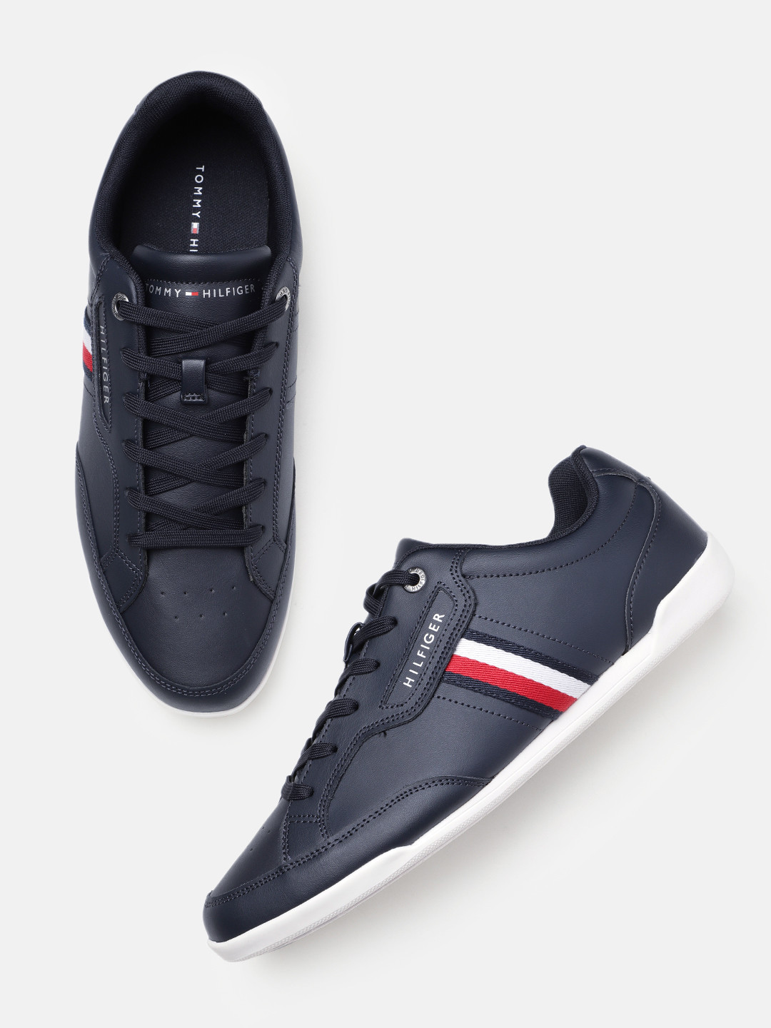 

Tommy Hilfiger Men Classic Leather Sneakers, Navy blue