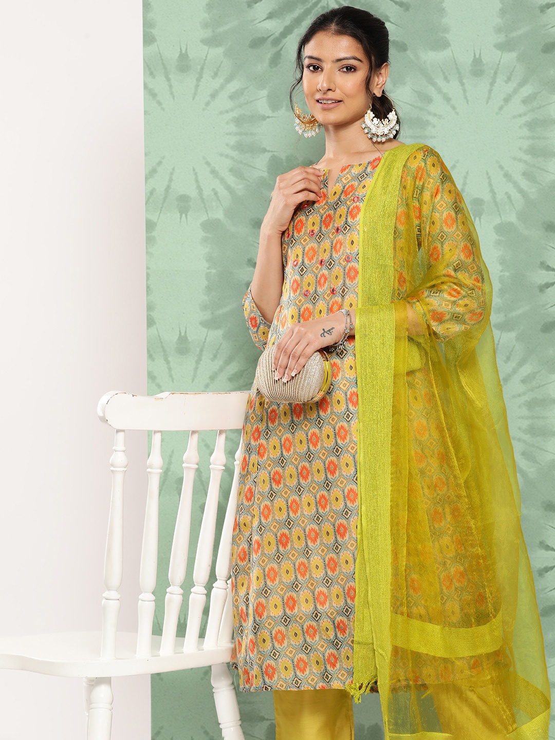 

Varanga Women Ethnic Motifs Printed Panelled Kurta with Trousers & With Dupatta, Lime green