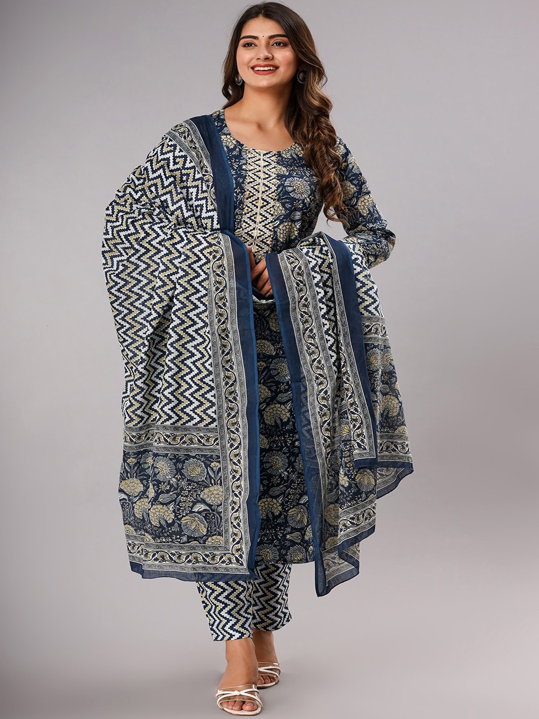 

gvs shoppe Floral Printed Gotta Patti Pure Cotton Kurta & Trousers With Dupatta, Navy blue