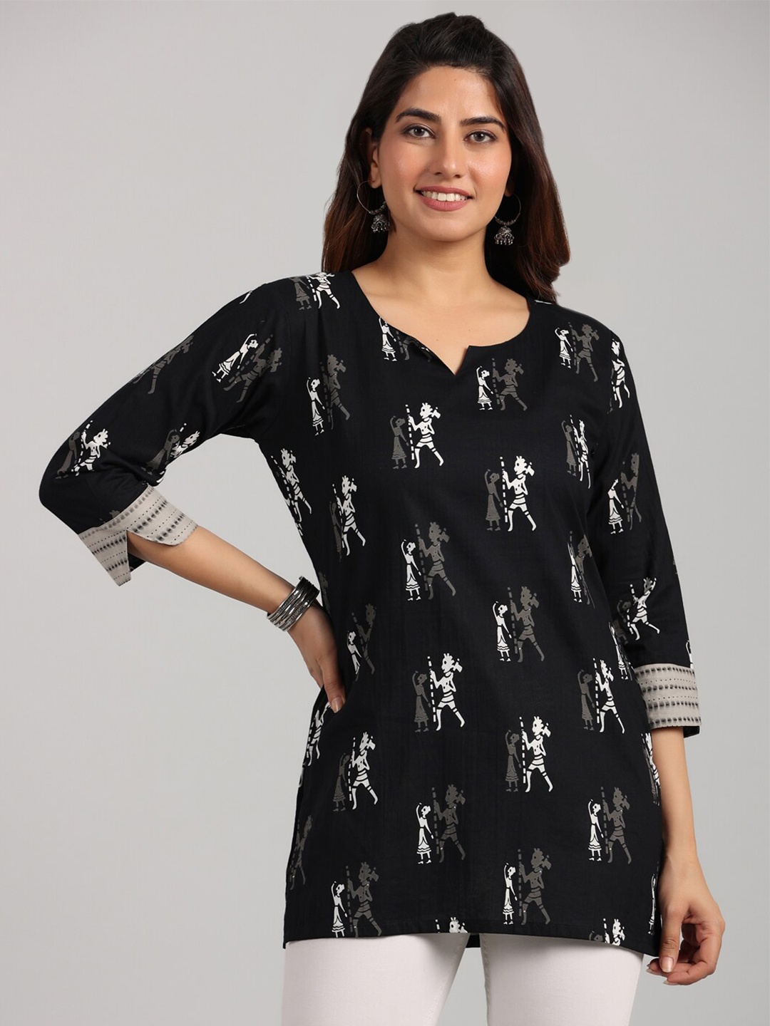 

PARCHHAI Ethnic Motifs Printed Three-Quarter Sleeves Pure Cotton Kurti, Black
