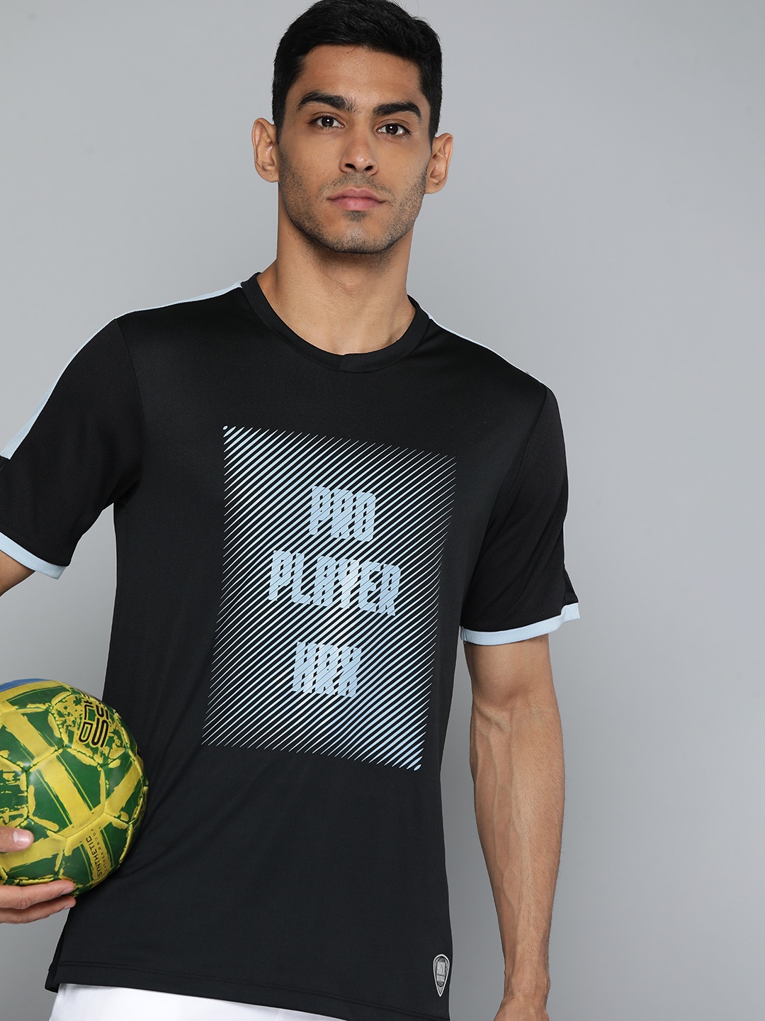 

HRX by Hrithik Roshan Men Black & Grey Printed T-shirt