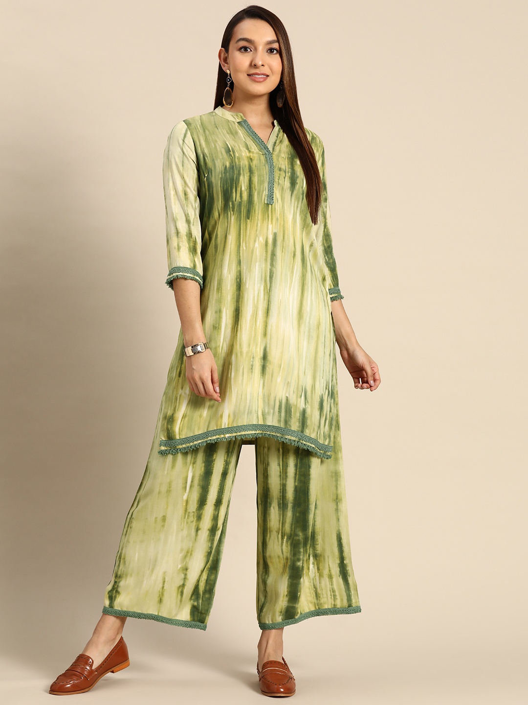 

Anouk Women Dyed Regular Kurta With Palazzos, Green