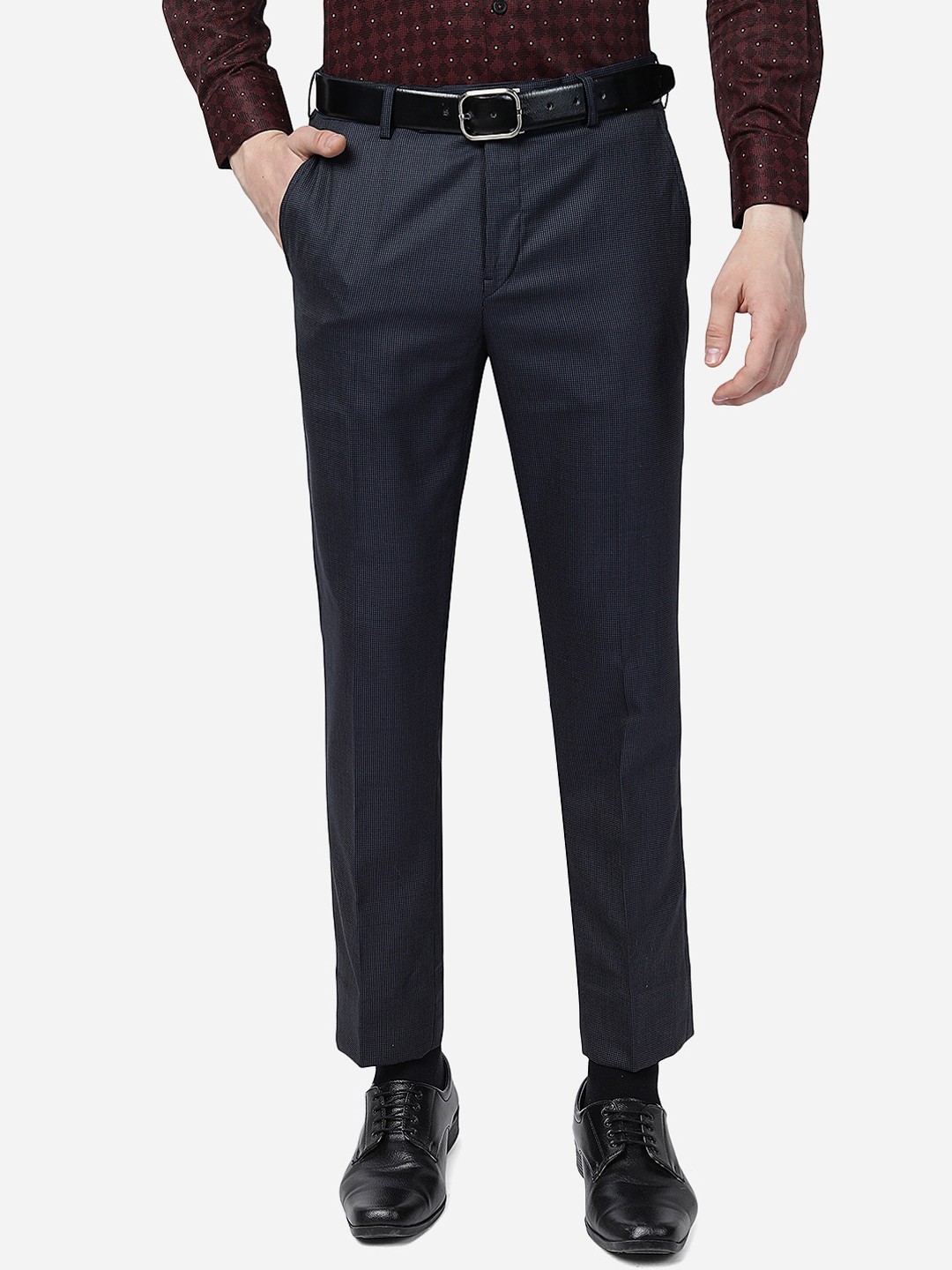 

METAL Men Textured Slim Fit Mid-Rise Formal Trousers, Navy blue
