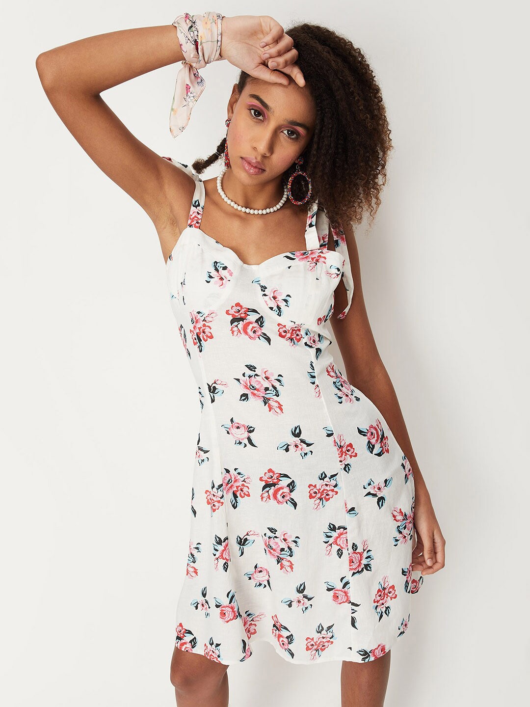 

max Floral Printed Tie-Up Detail A-Line Dress, White