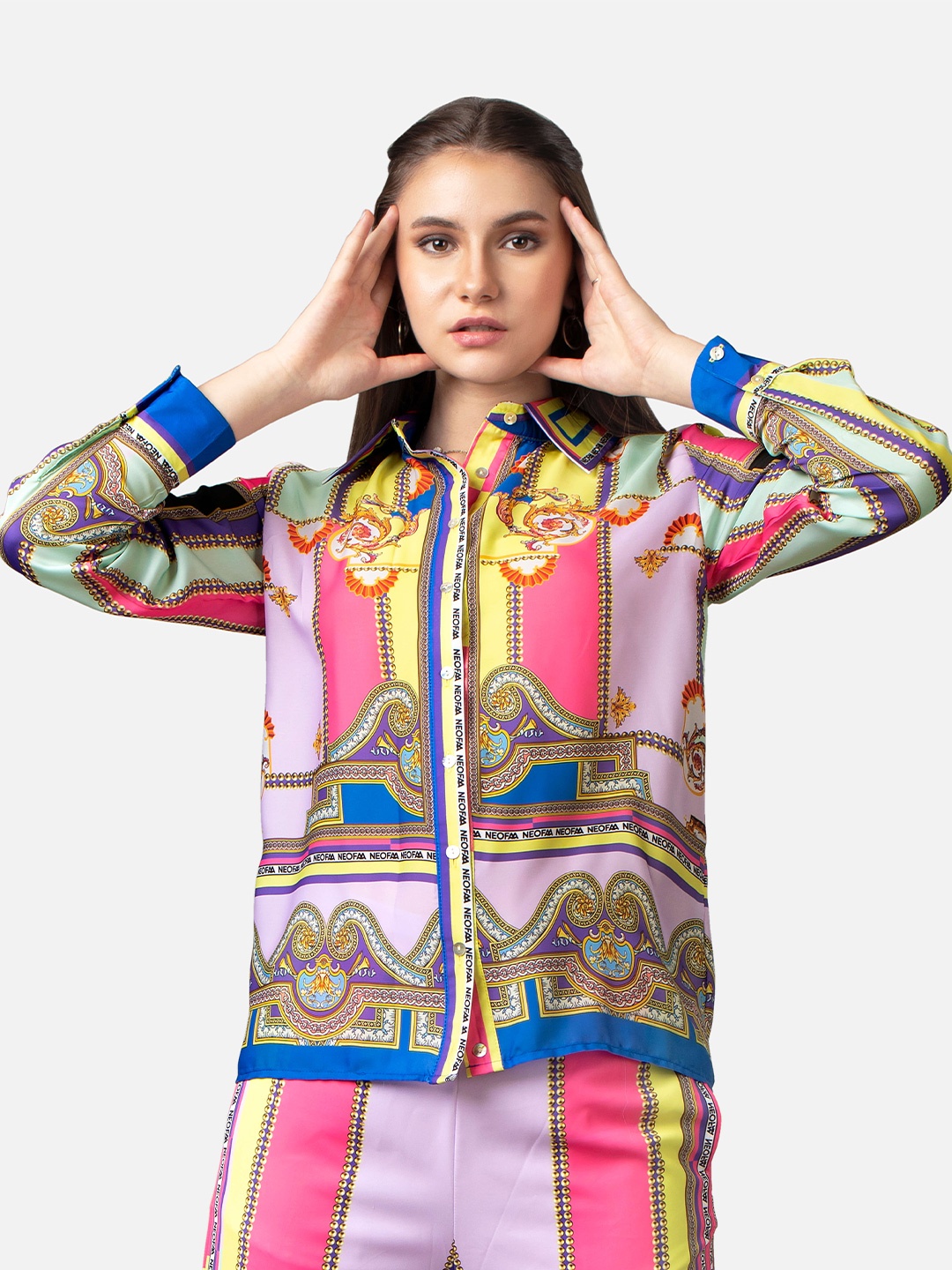 

NEOFAA Spread Collar Ethnic Motifs Printed Casual Shirt, Pink