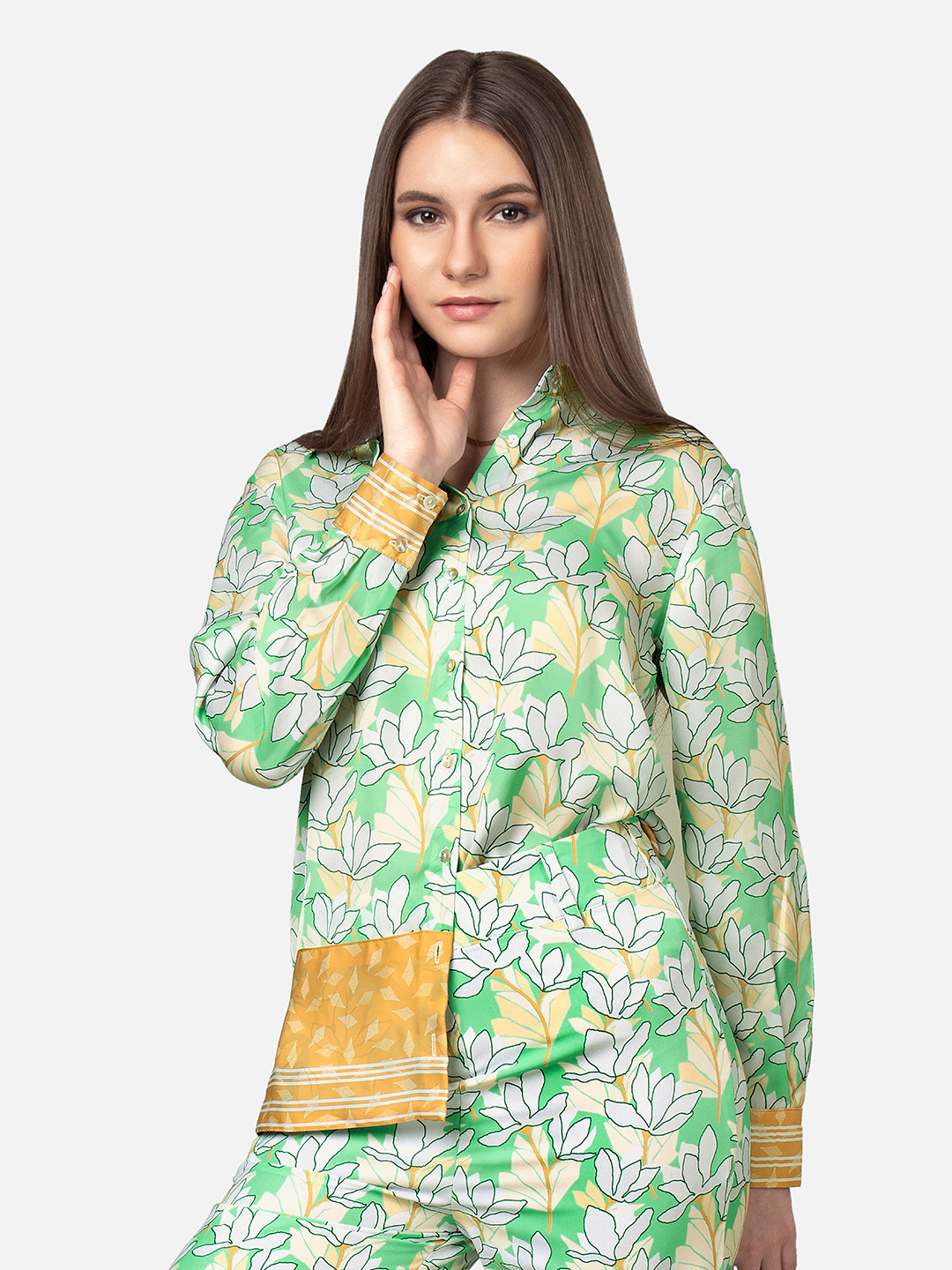 

NEOFAA Spread Collar Floral Printed Casual Shirt, Green