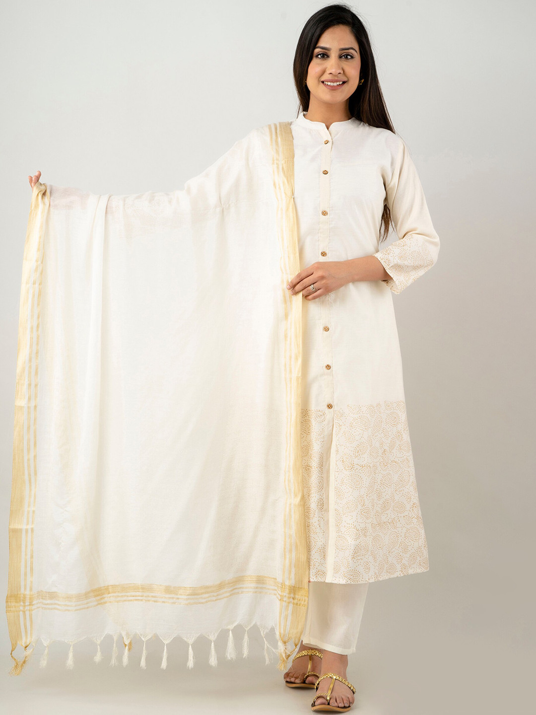 

Tetalee Paisley Printed Chanderi Cotton Kurta With Trousers & Dupatta, Cream