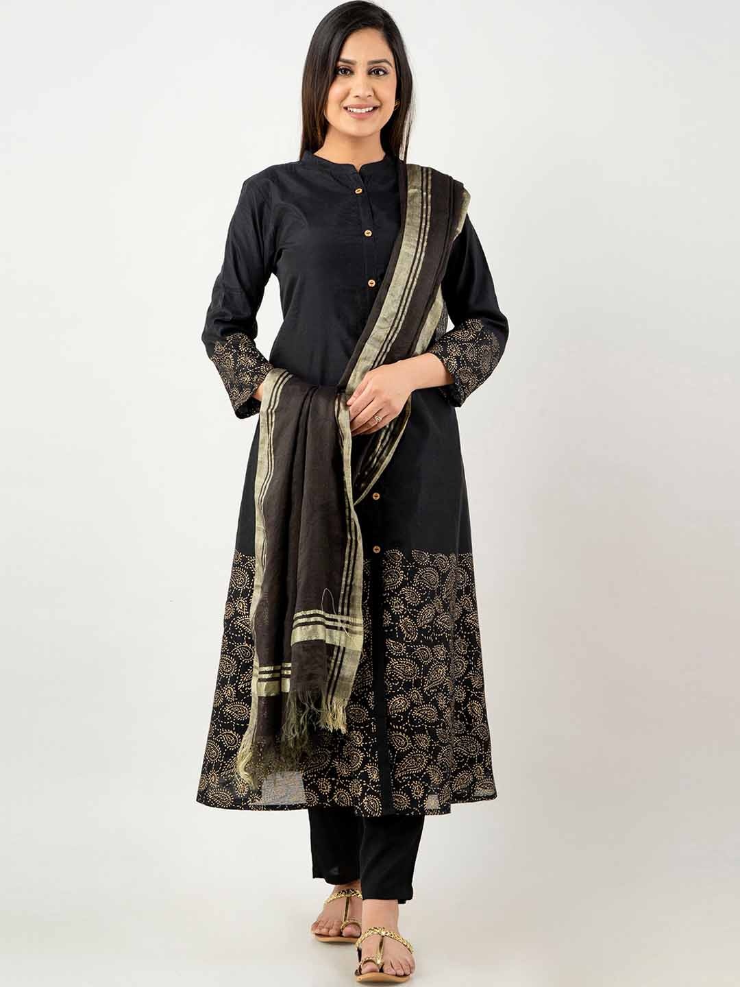 

Tetalee Paisley Printed Band Collar Chanderi Cotton Kurta With Trousers & Dupatta, Black