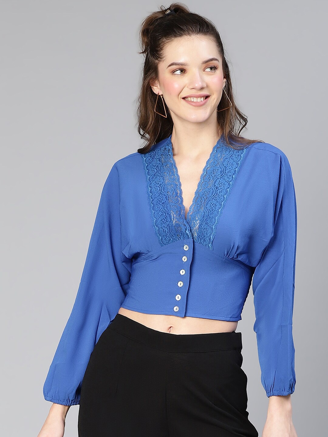 

Oxolloxo V-Neck Three-Quarter Puff Sleeves Crepe Crop Top, Blue