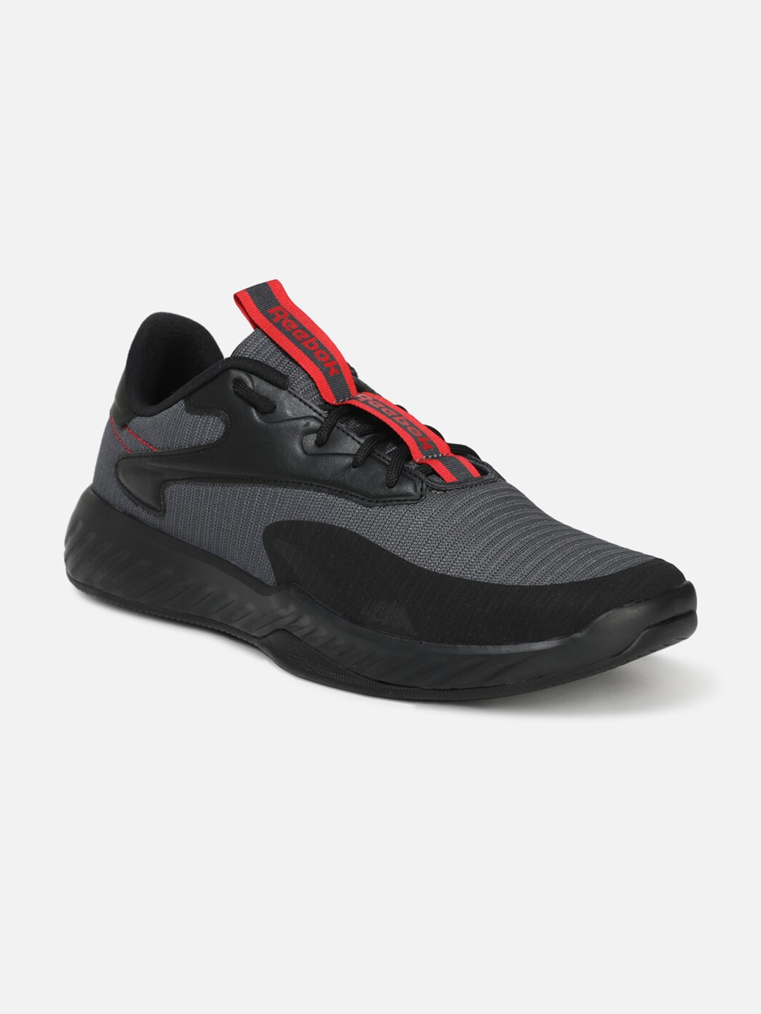 

Reebok Men Smash TR Training Shoes, Black