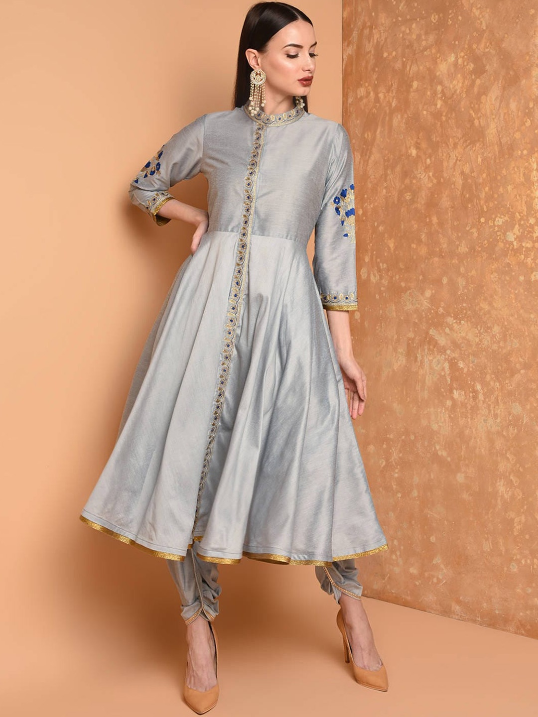 

KAANCHIE NANGGIA Empire Kurta with Dhoti Pants, Grey