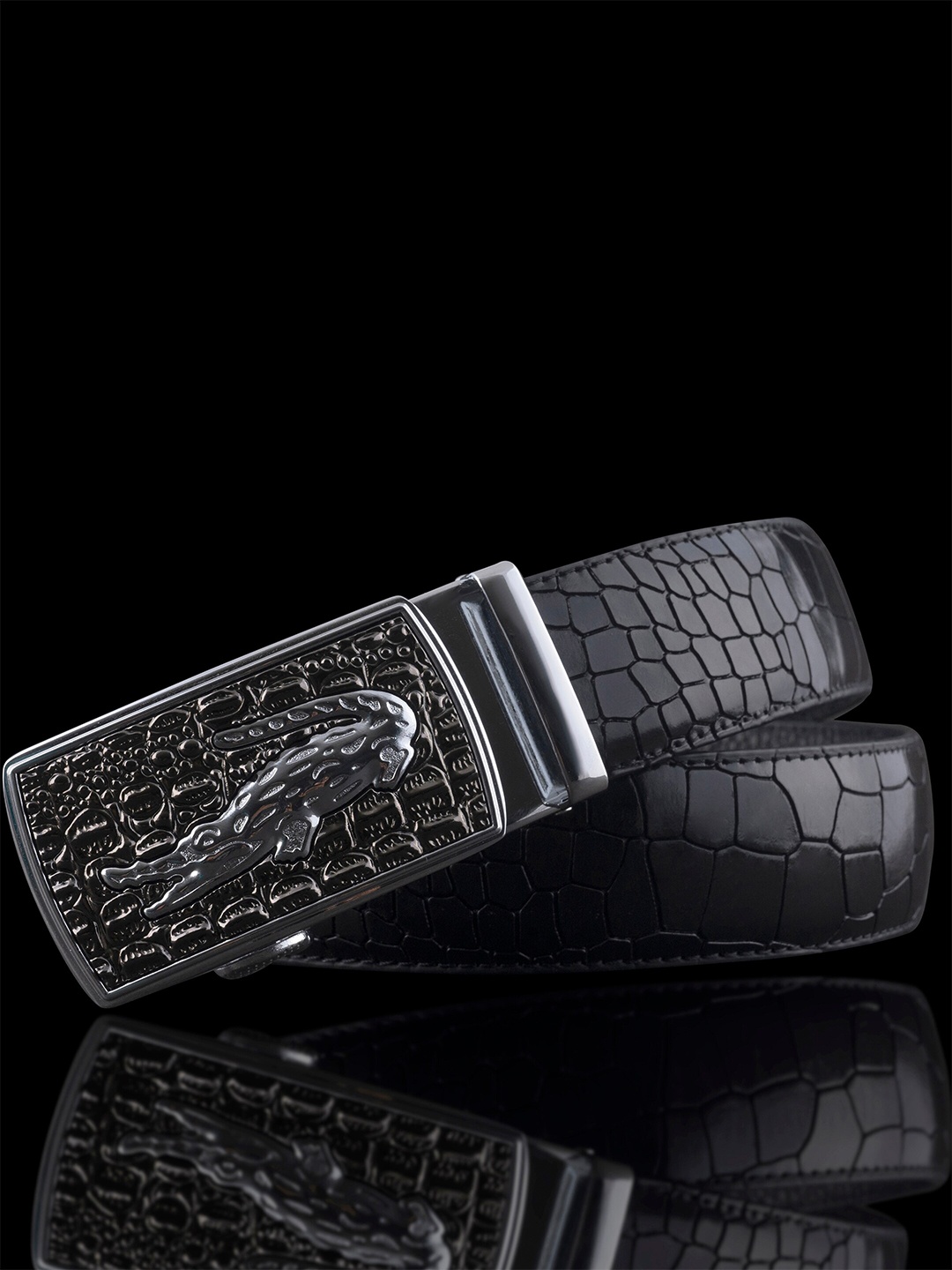 

NAEVE Men Textured Leather Belt, Black