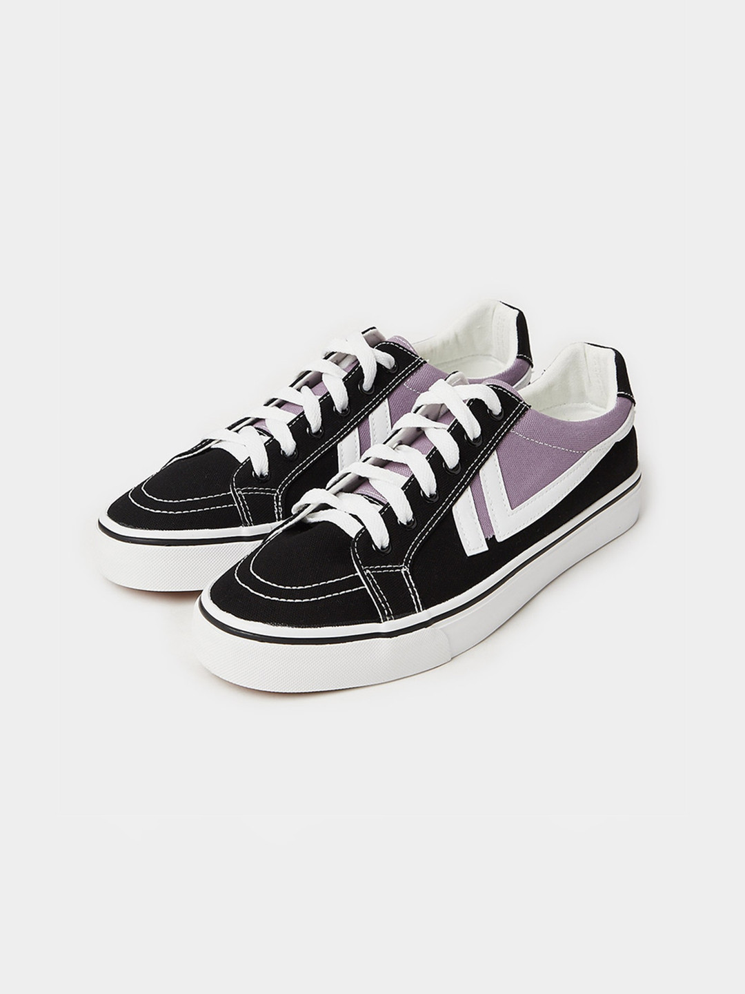 

Styli Men Colourblocked Canvas Contrast Sole Sneakers, Lavender