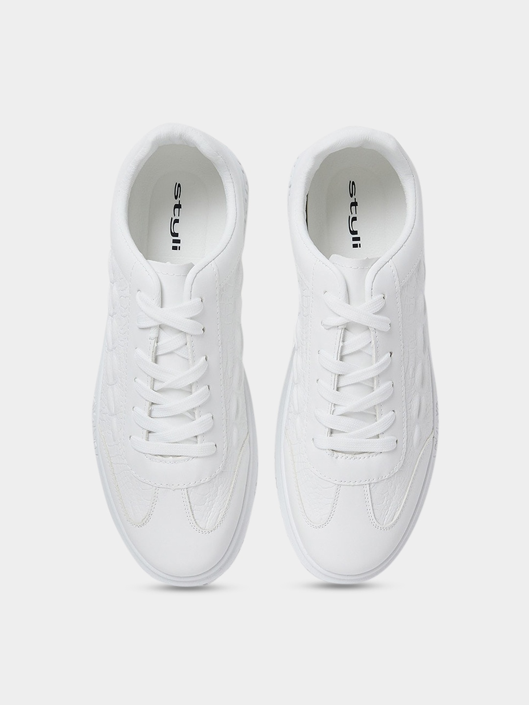 

Styli Men Textured Basics Sneakers, White