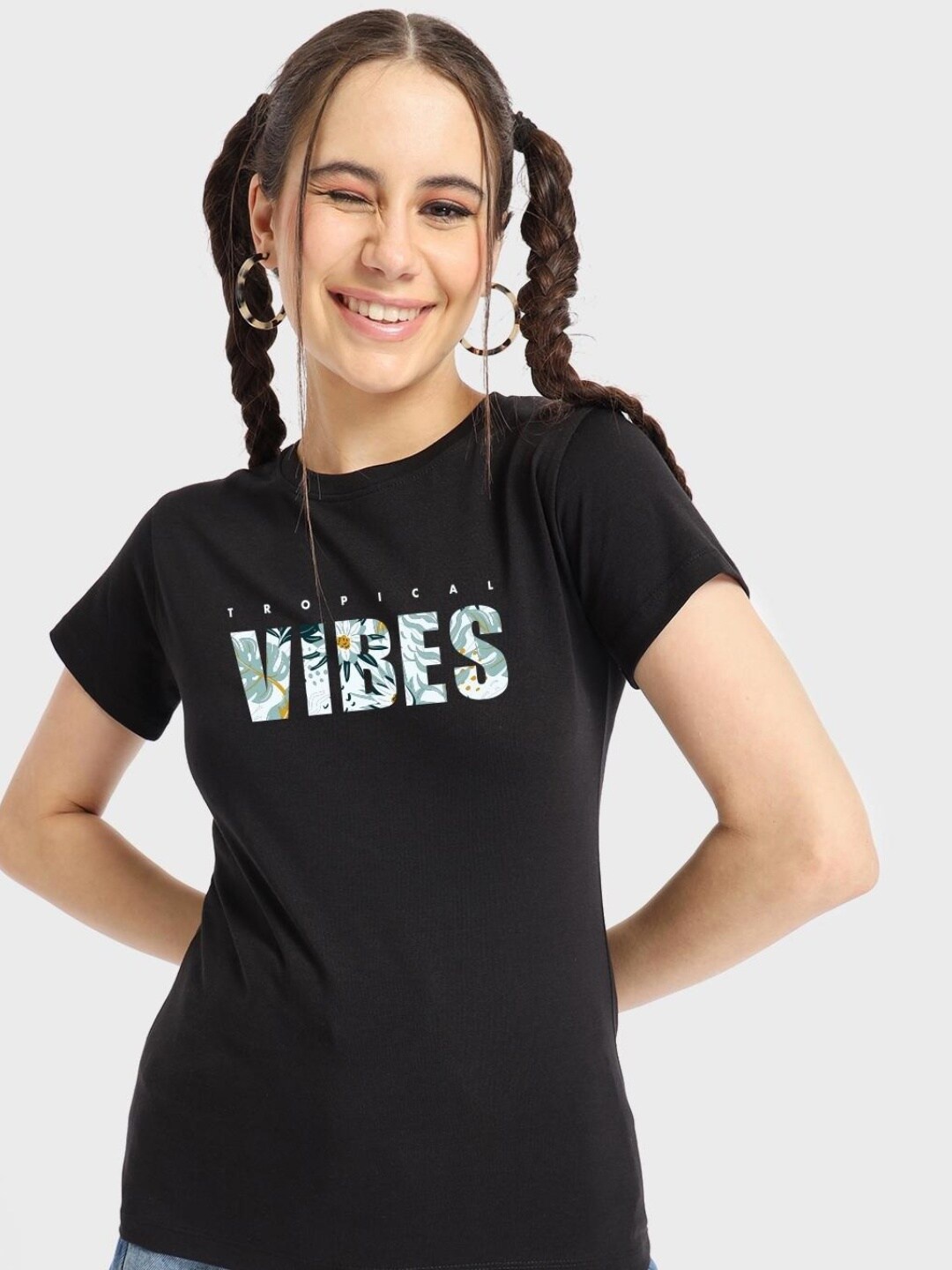 

Bewakoof Typography Printed Cotton T-shirt, Black