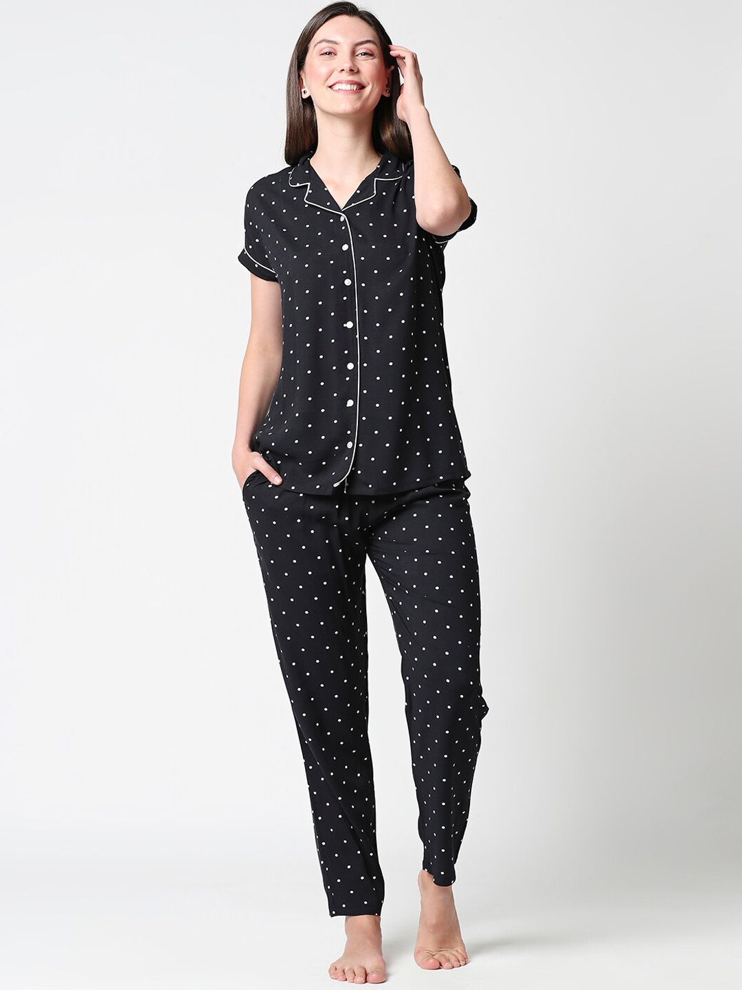 

Zeyo Polka Dots Printed Night Suit, Black