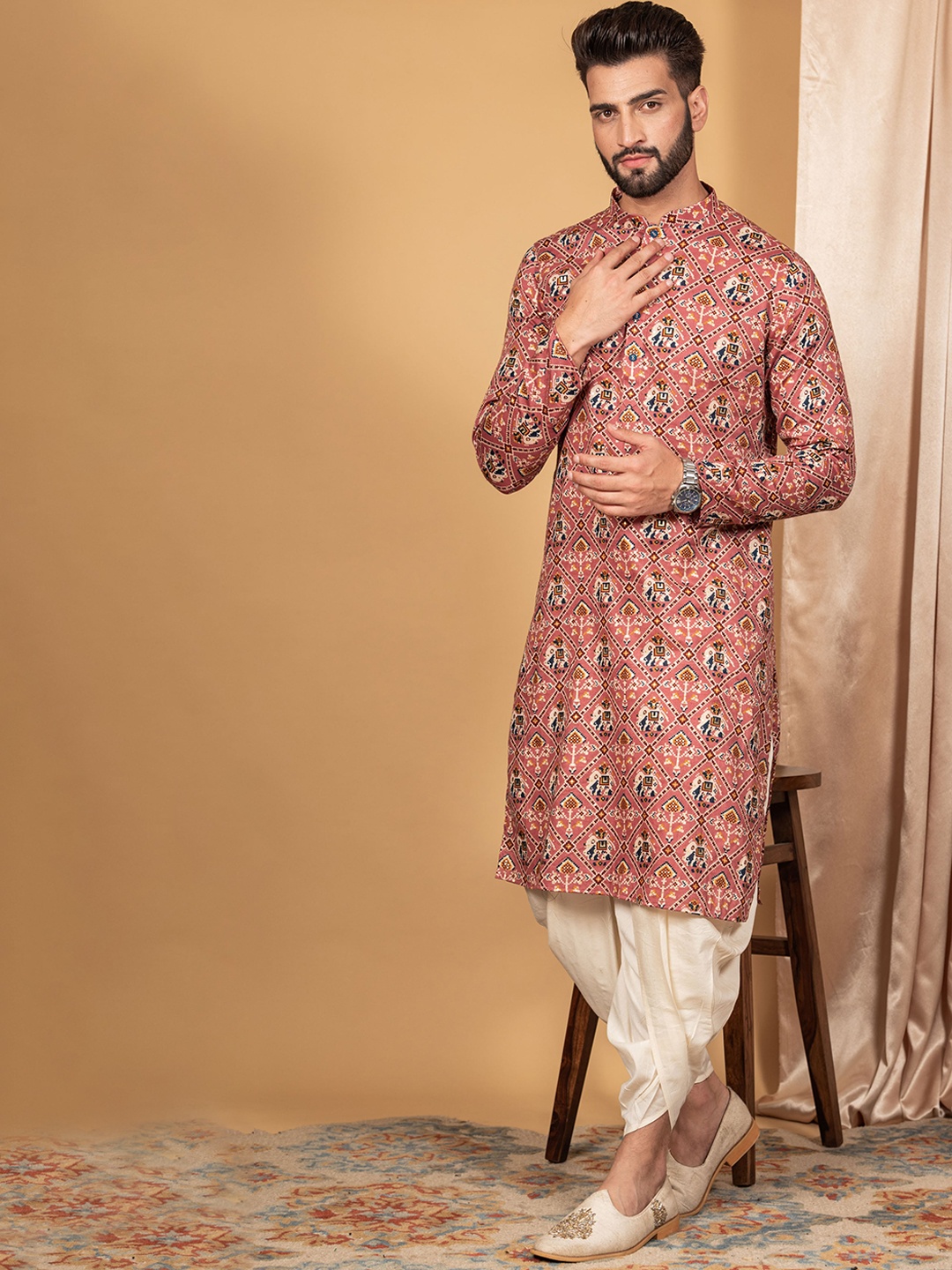 

KISAH Mandarin Collar Ethnic Motifs Printed Straight Kurta, Pink