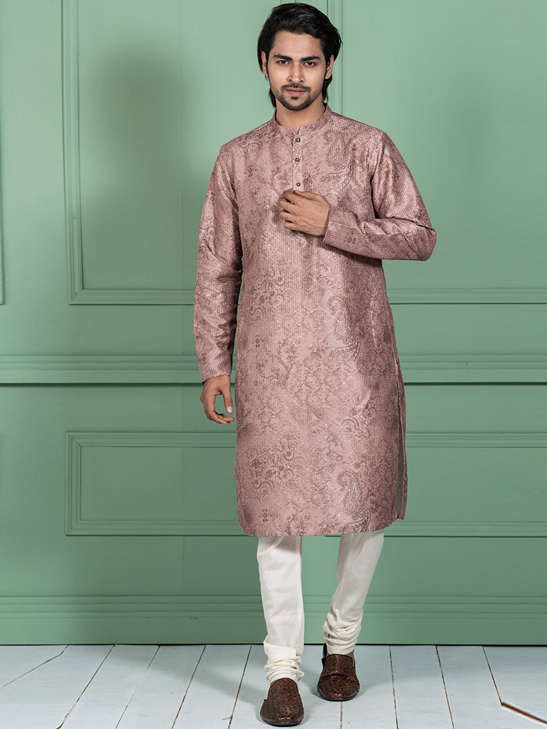 

KISAH Mandarin Collar Ethnic Motifs Printed Sequined Straight Kurta, Mauve