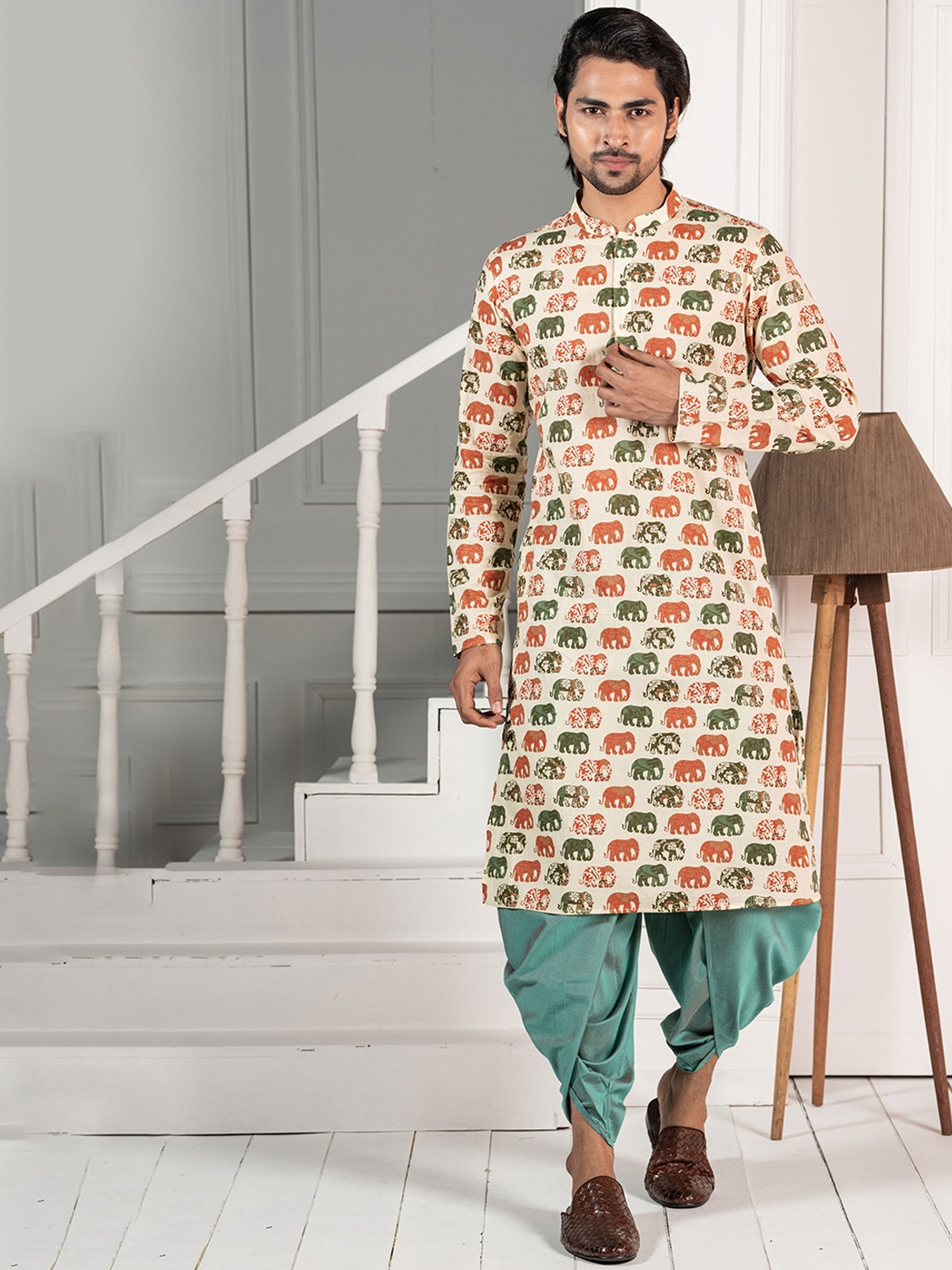 

KISAH Ethnic Motif Printed Mandarin Collar Straight Kurta, White