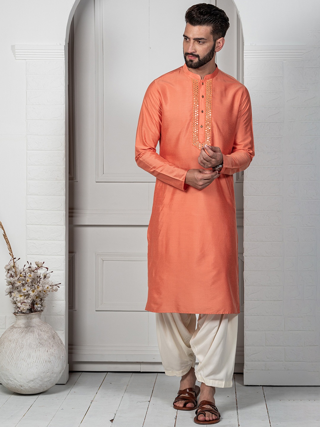 

KISAH Mandarin Collar Mirror Work Kurta, Coral