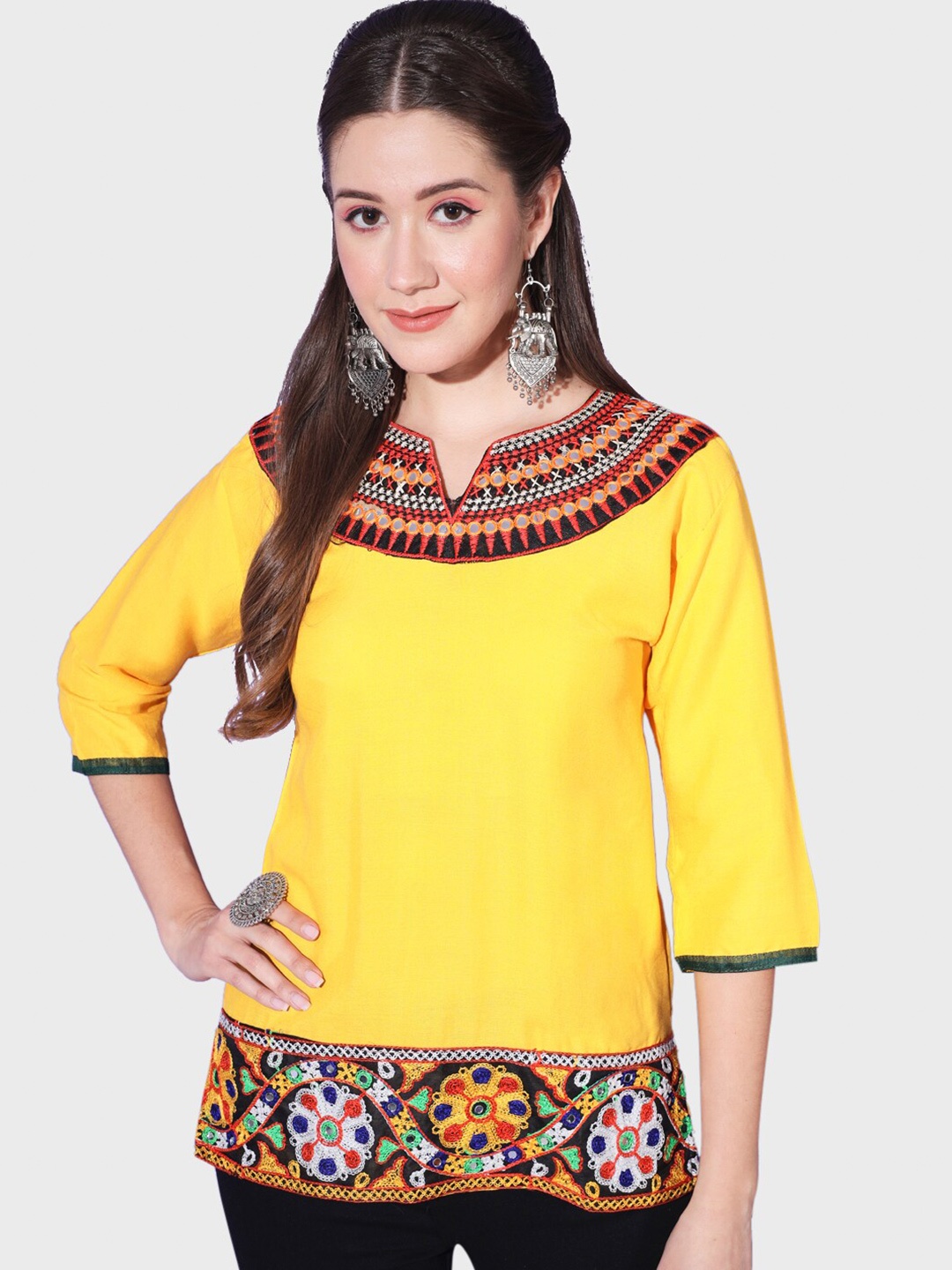 

BUY NEW TREND Ethnic Motifs Embroidered Mirror Work Straight Kurti, Yellow