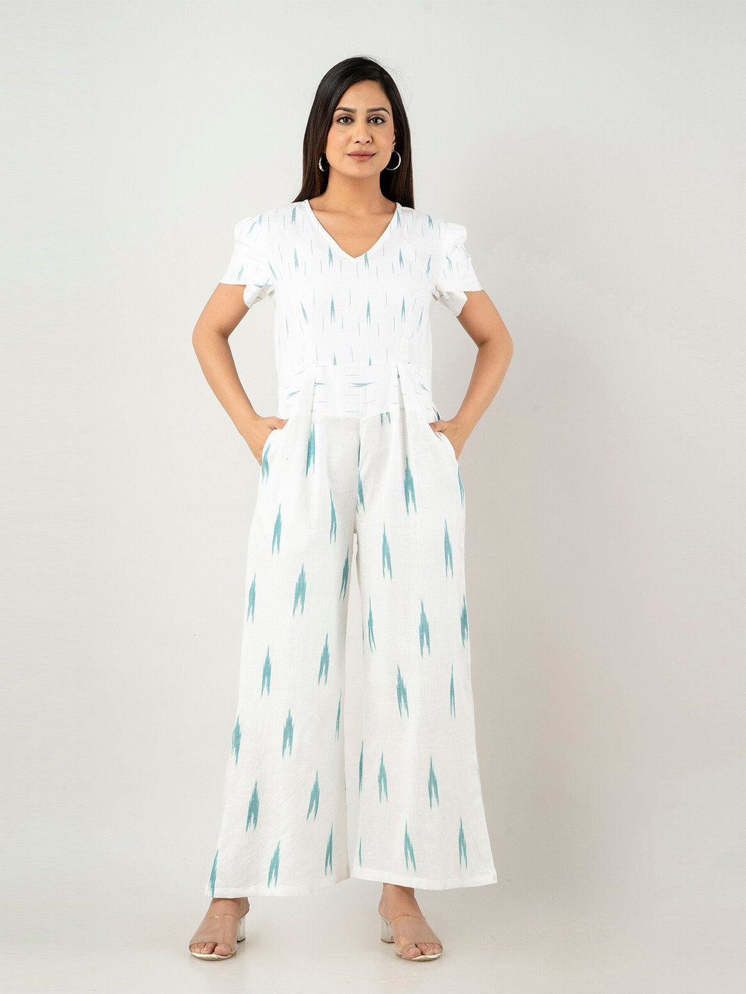 

Tetalee Printed V-Neck Cotton Basic Jumpsuit, White