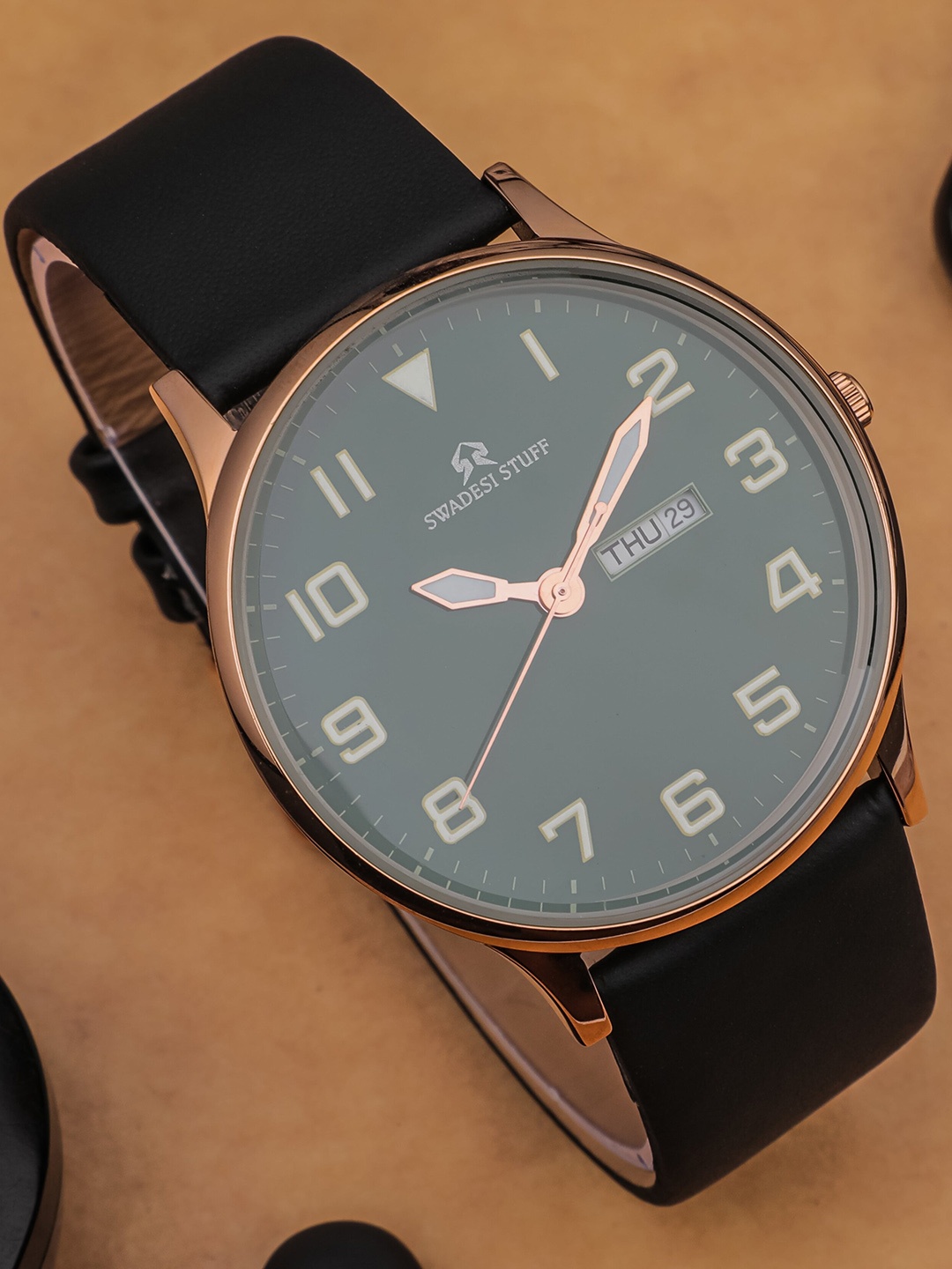

SWADESI STUFF Men Leather Straps Analogue Watch SF0510 GREEN 9, Black