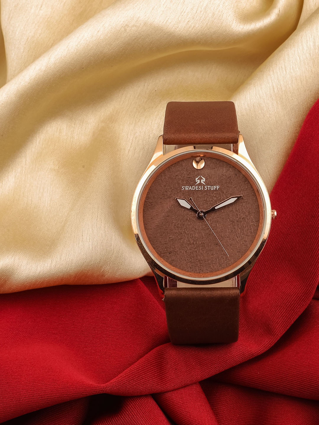 

SWADESI STUFF Men Embellished Dial & Leather Straps Analogue Watch SF0509 9, Brown