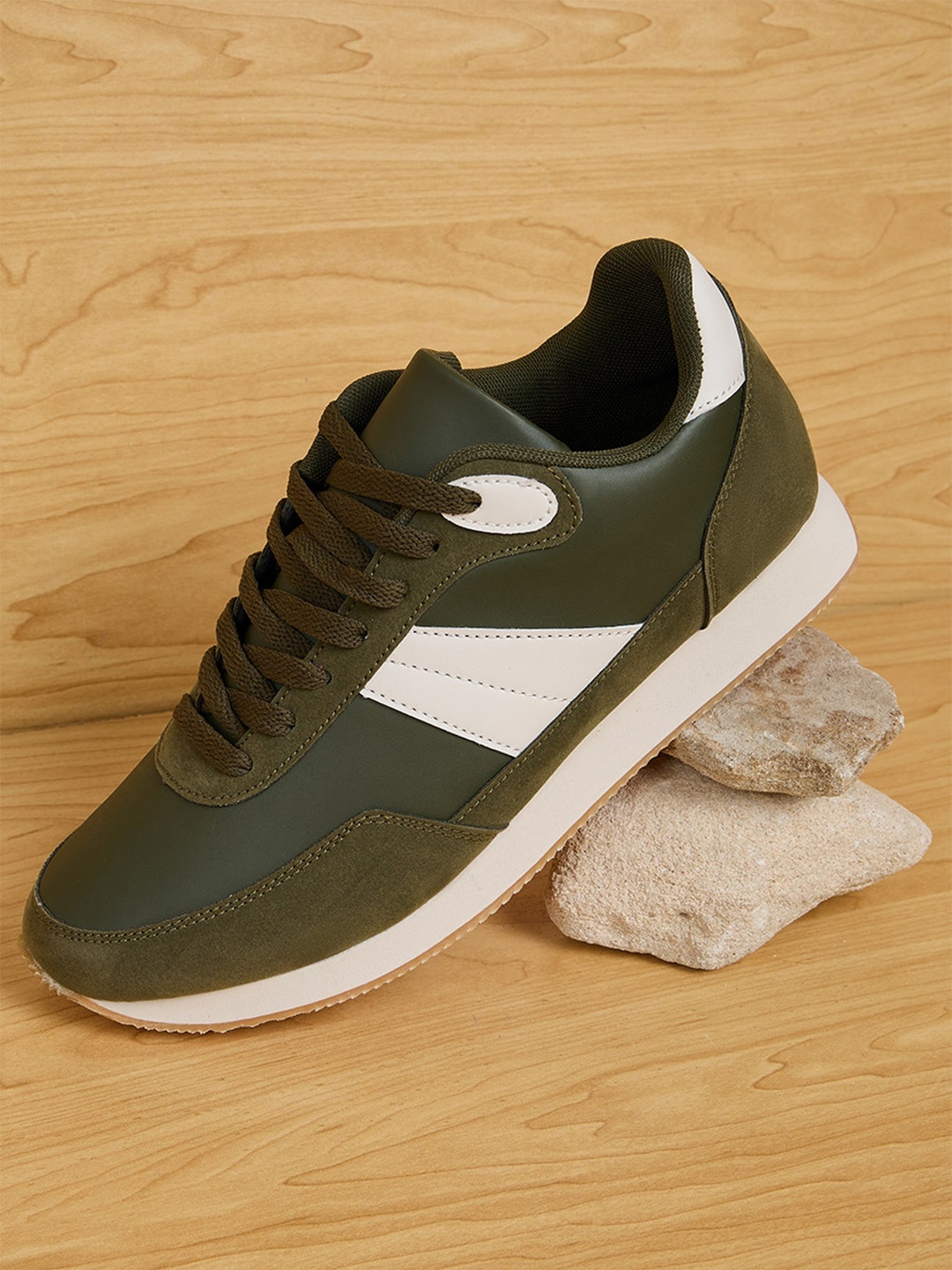 

Styli Men Contrast Suede Upper Elevated Sneakers, Olive