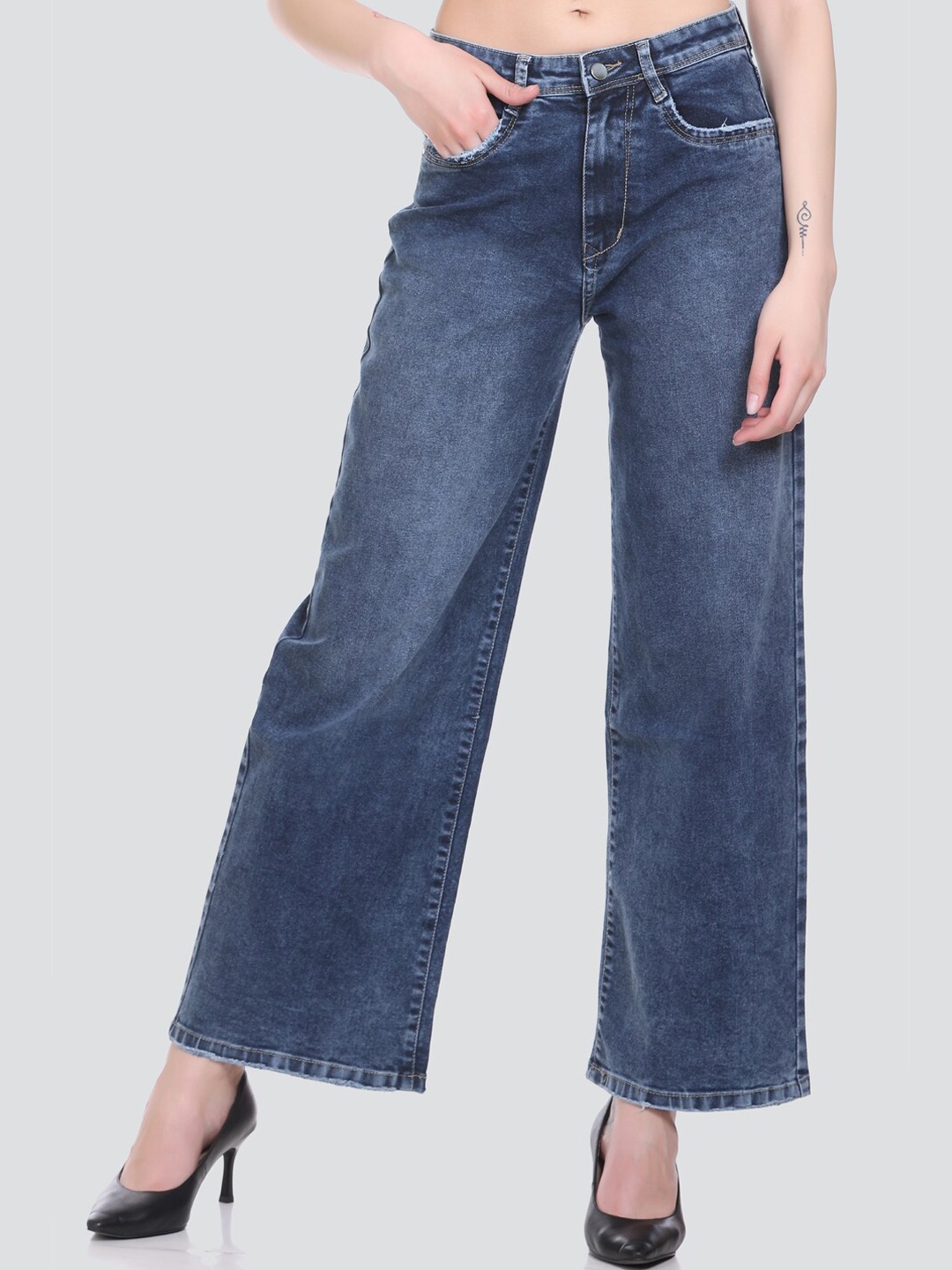 

HONNETE Women Lean Light Fade Mid-Rise Organic Cotton Stretchable Jeans, Blue
