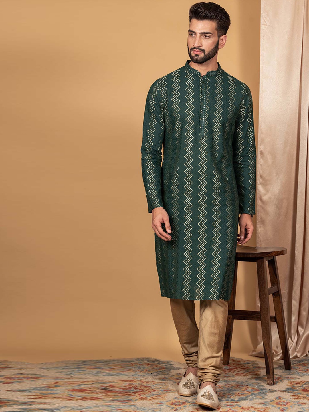 

KISAH Striped Embroidered Mandarin Collar Straight Kurta, Green