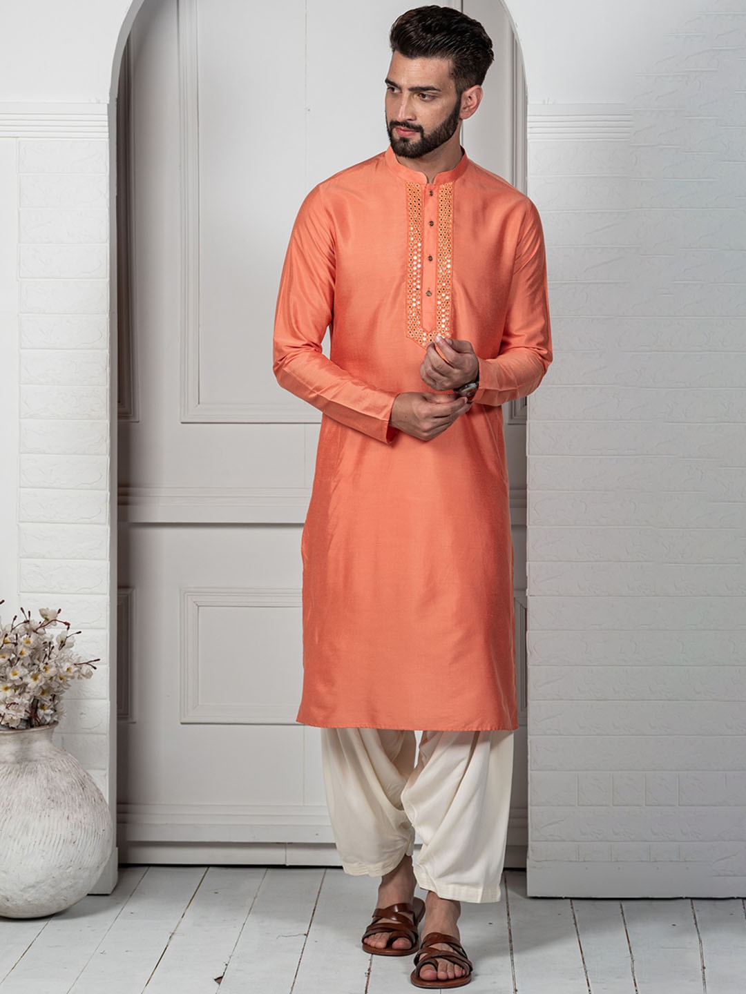 

KISAH Embellished Mandarin Collar Mirror Work Straight Kurta, Coral